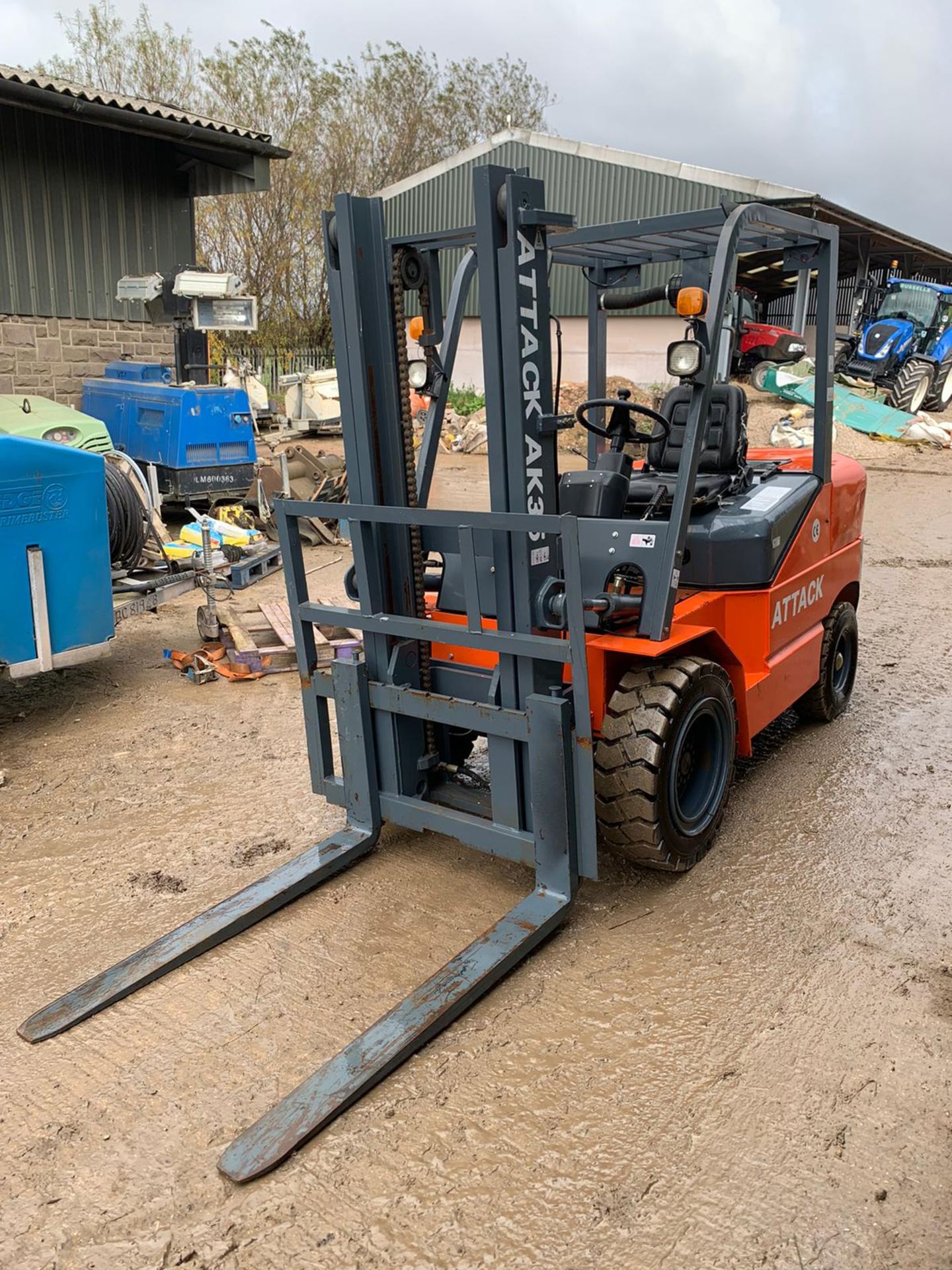 BRAND NEW AND UNUSED ATTACK AK35 FORKLIFT, RUNS, DRIVES AND LIFTS *PLUS VAT* - Image 5 of 7