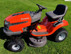 2020 BRAND NEW HUSQVARNA TS138 ROTARY RIDE ON LAWN MOWER (SIDE DISCHARGE) NO COLLECTOR *PLUS VAT*