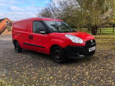 2014/14 REG FIAT DOBLO 16V MULTIJET 1.25 DIESEL RED PANEL VAN, SHOWING 0 FORMER KEEPERS *PLUS VAT*