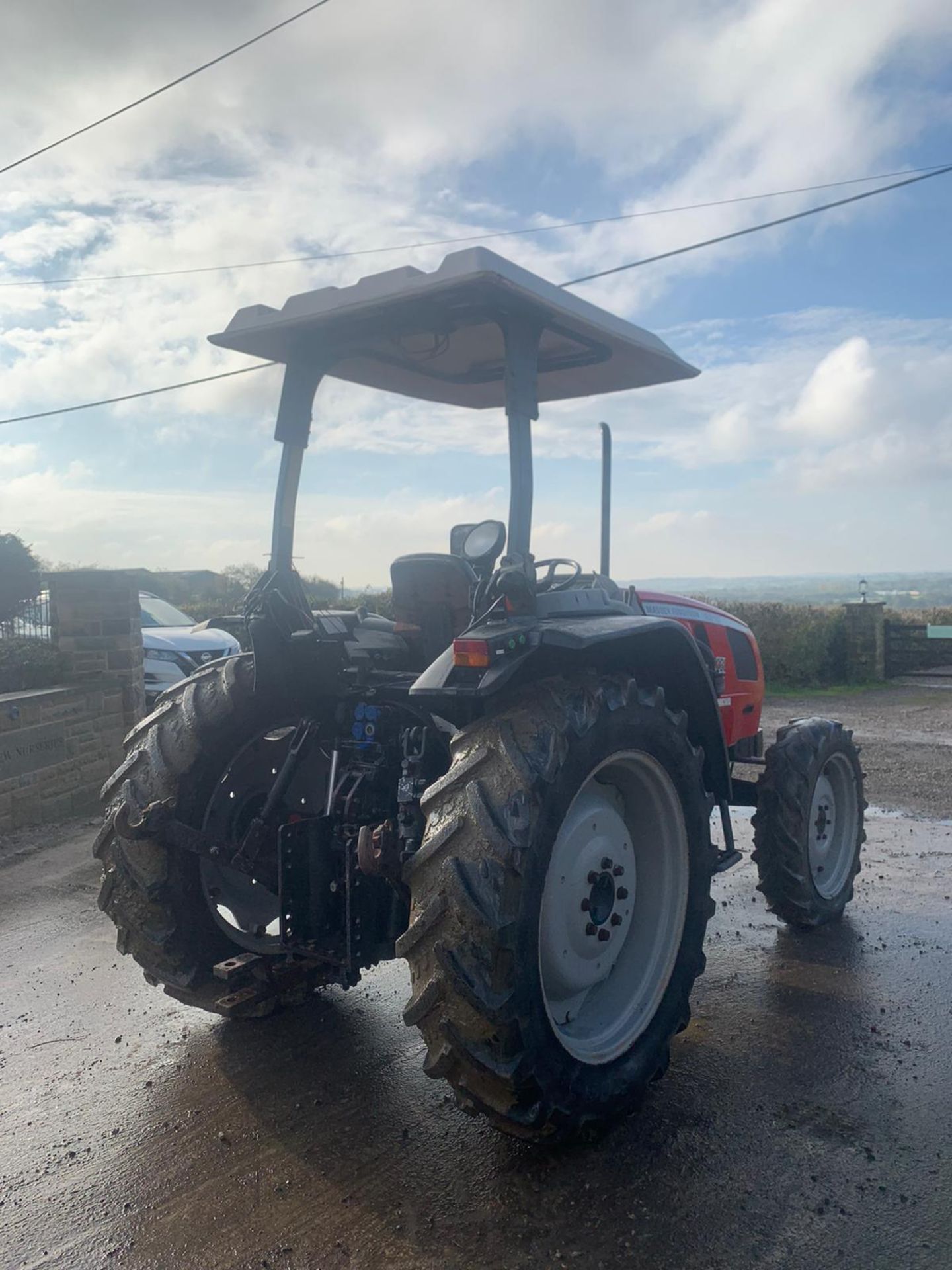 MASSEY FERGUSON 2210 TRACTOR, RUNS AND DRIVES, CANOPY *PLUS VAT* - Image 2 of 4