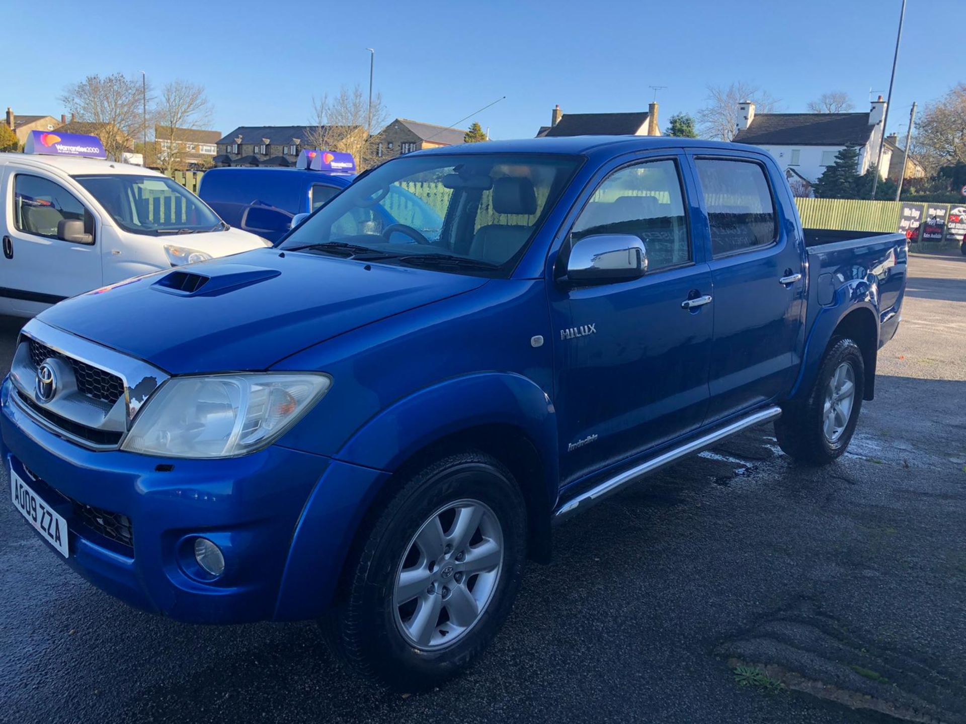 2009/09 REG TOYOTA HILUX INVINCIBLE D-4D 4X4 DCBA 3.0 DIESEL AUTOMATIC BLUE no vat (only on BP) - Image 8 of 13