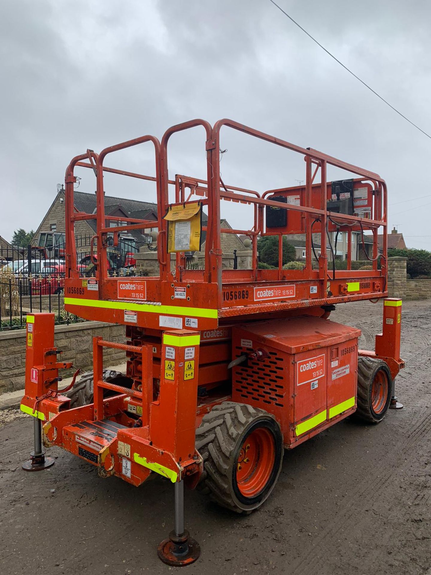 2010 JLG 260MRT SCISSOR LIFT, RUNS, DRIVES AND LIFTS, CLEAN MACHINE, 1460 HOURS *PLUS VAT* - Image 9 of 11