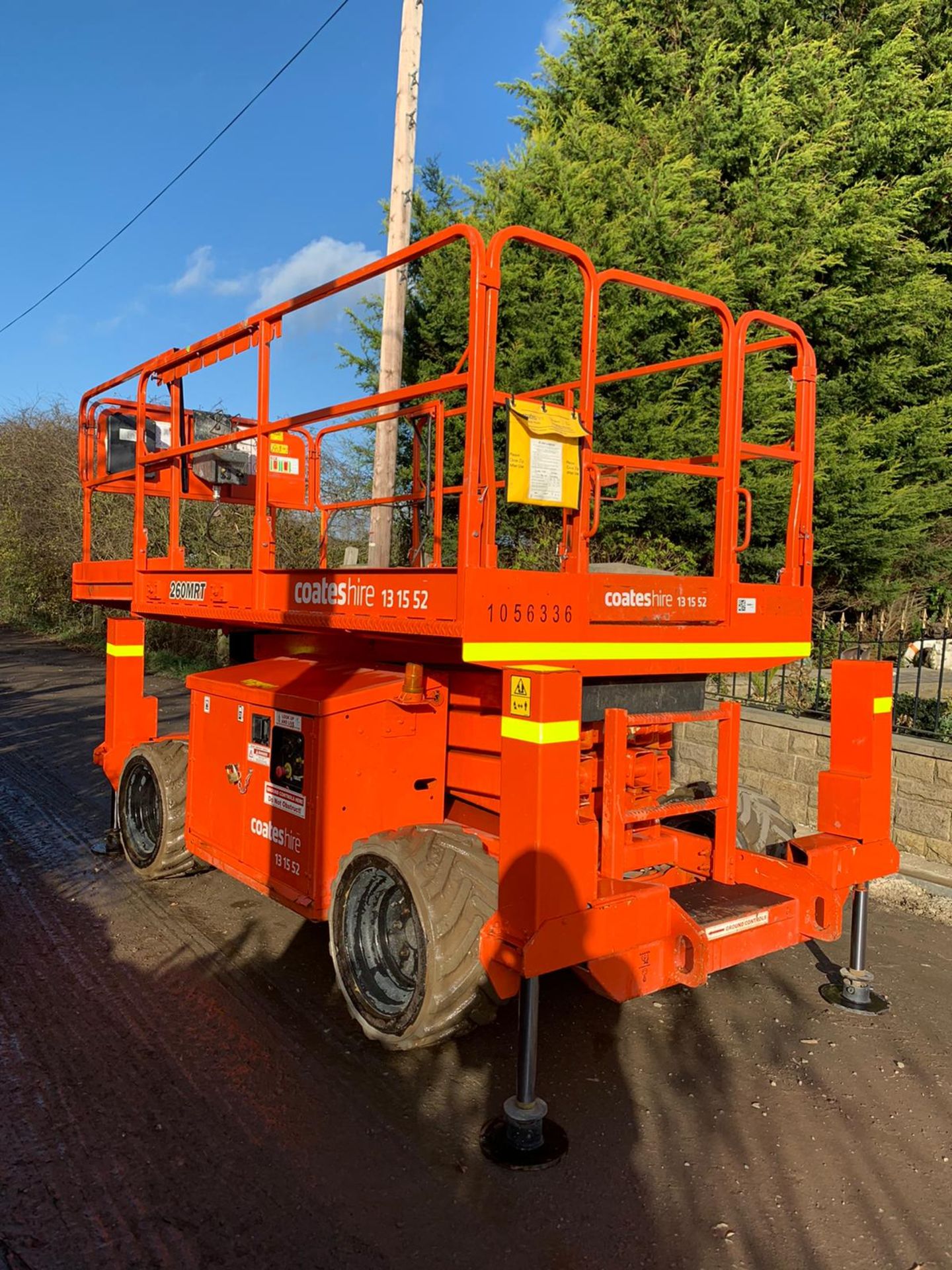 2010 JLG 260MRT SCISSOR LIFT, RUNS, DRIVES AND LIFTS, CLEAN MACHINE, 1925 HOURS *PLUS VAT*