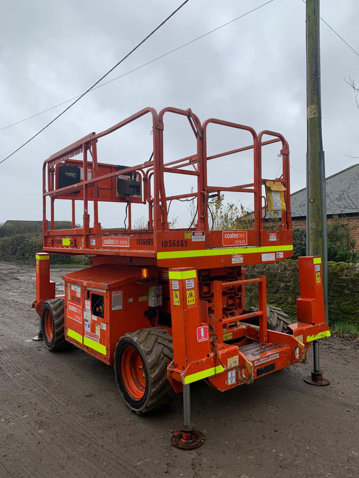 2010 JLG 260MRT SCISSOR LIFT, RUNS, DRIVES AND LIFTS, CLEAN MACHINE, 1460 HOURS *PLUS VAT* - Image 10 of 11