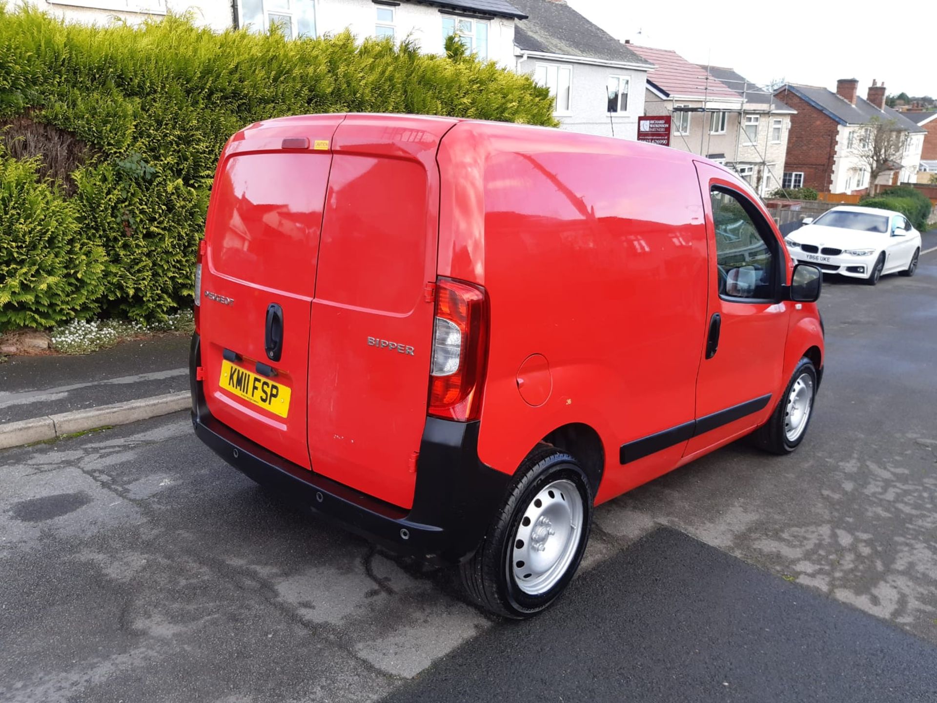 2011/11 REG PEUGEOT BIPPER S HDI 1.4 DIESEL RED PANEL VAN, SHOWING 0 FORMER KEEPERS *PLUS VAT* - Image 4 of 11