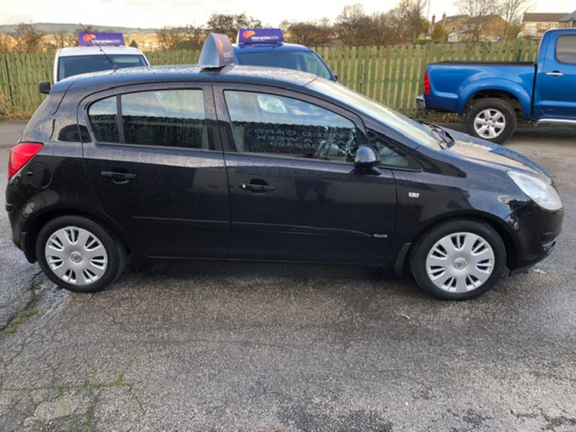 2007/07 REG VAUXHALL CORSA CLUB A/C 1.4 PETROL BLACK 5DR HATCHBACK, SHOWING 1 FORMER KEEPER *NO VAT* - Image 6 of 12