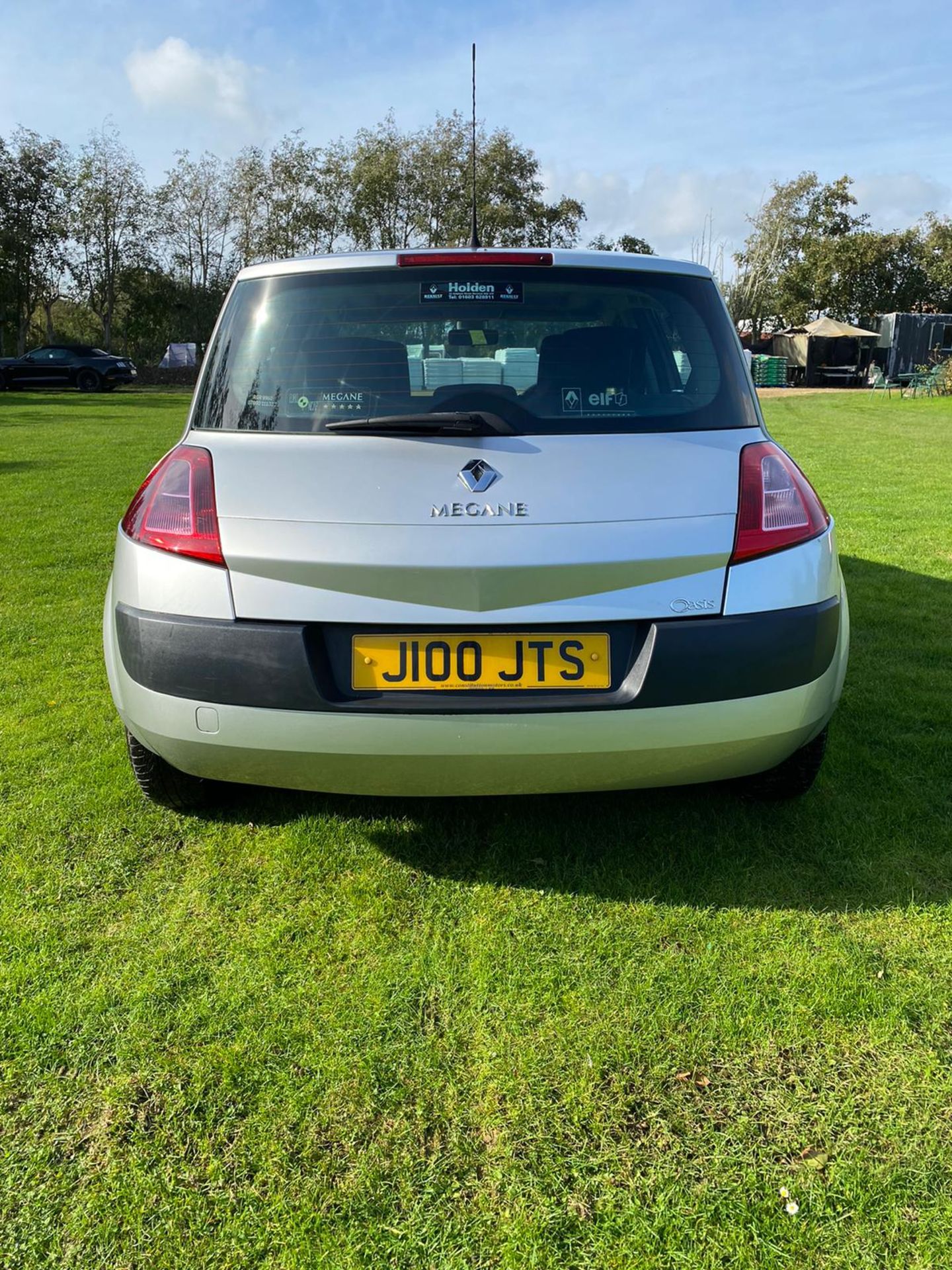 2005/05 REG RENAULT MEGANE SL OASIS 16V 1.4 PETROL SILVER 5DR HATCHBACK *NO VAT* - Image 5 of 26