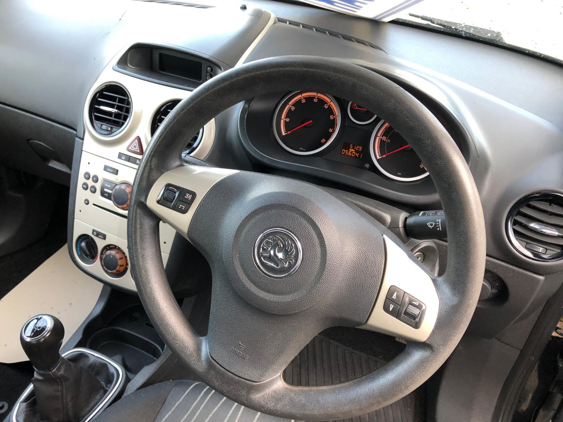 2007/07 REG VAUXHALL CORSA CLUB A/C 1.4 PETROL BLACK 5DR HATCHBACK, SHOWING 1 FORMER KEEPER *NO VAT* - Image 11 of 12