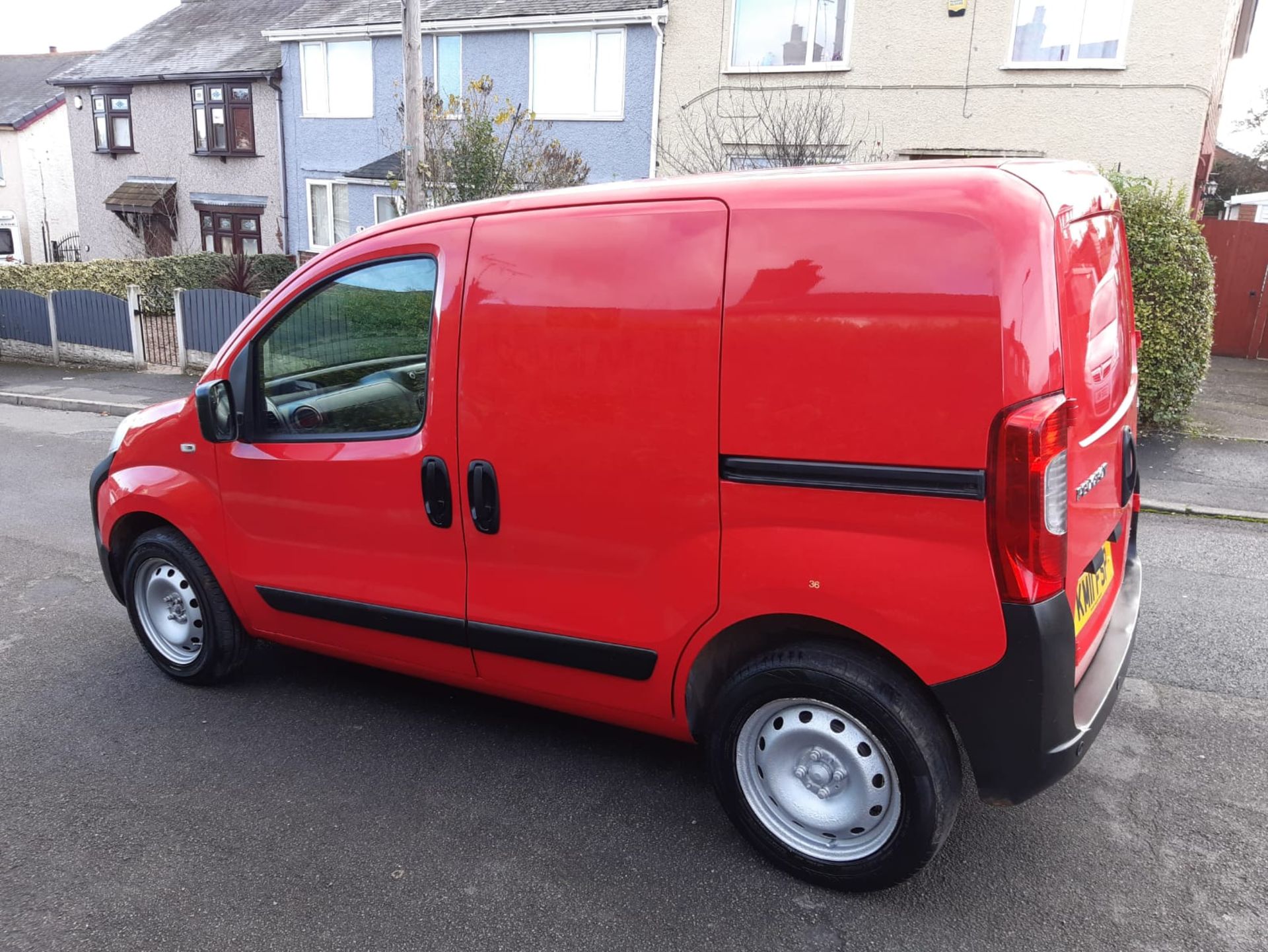 2011/11 REG PEUGEOT BIPPER S HDI 1.4 DIESEL RED PANEL VAN, SHOWING 0 FORMER KEEPERS *PLUS VAT* - Image 3 of 11