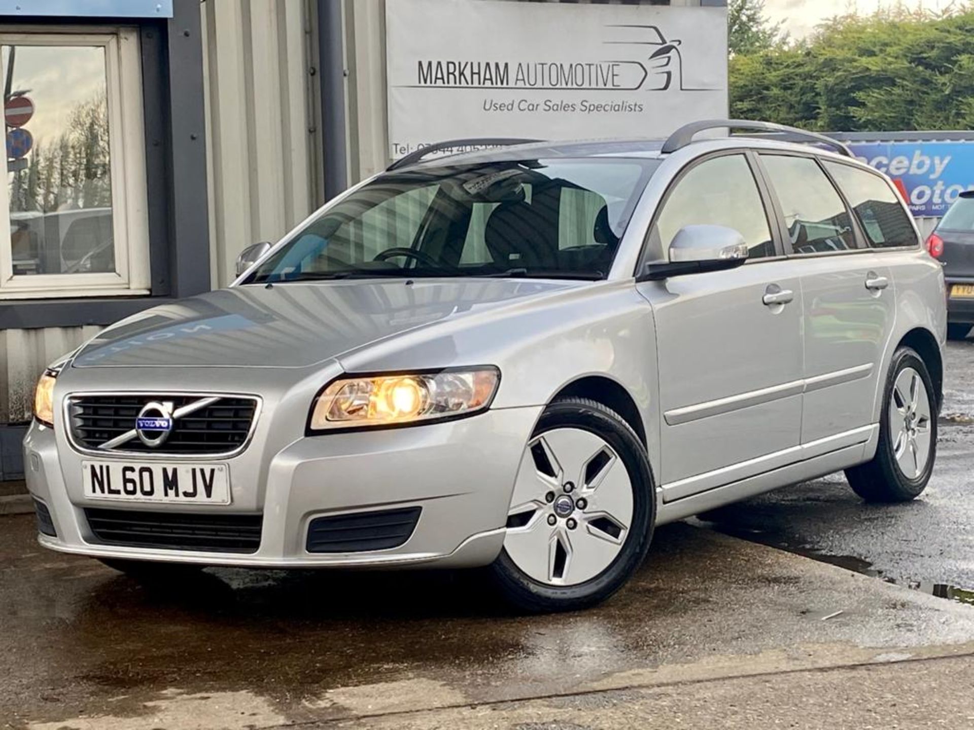 2010/60 REG VOLVO V50 S D DRIVE 1.6 DIESEL SILVER ESTATE, SHOWING 2 FORMER KEEPERS *NO VAT* - Image 3 of 14