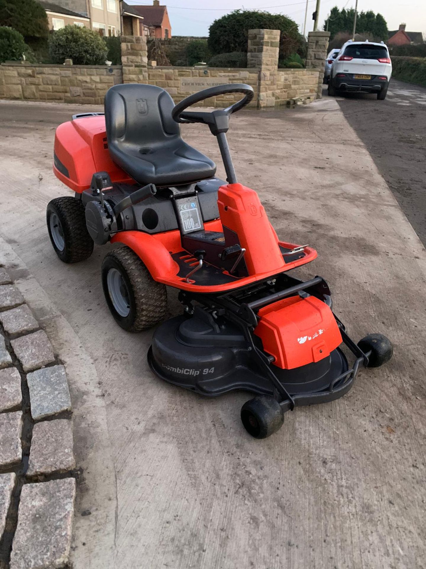 Husquvarna R13C Outfront Ride On Mower, Runs Drives And Cuts, Clean Machine, Same As R213C *NO VAT*