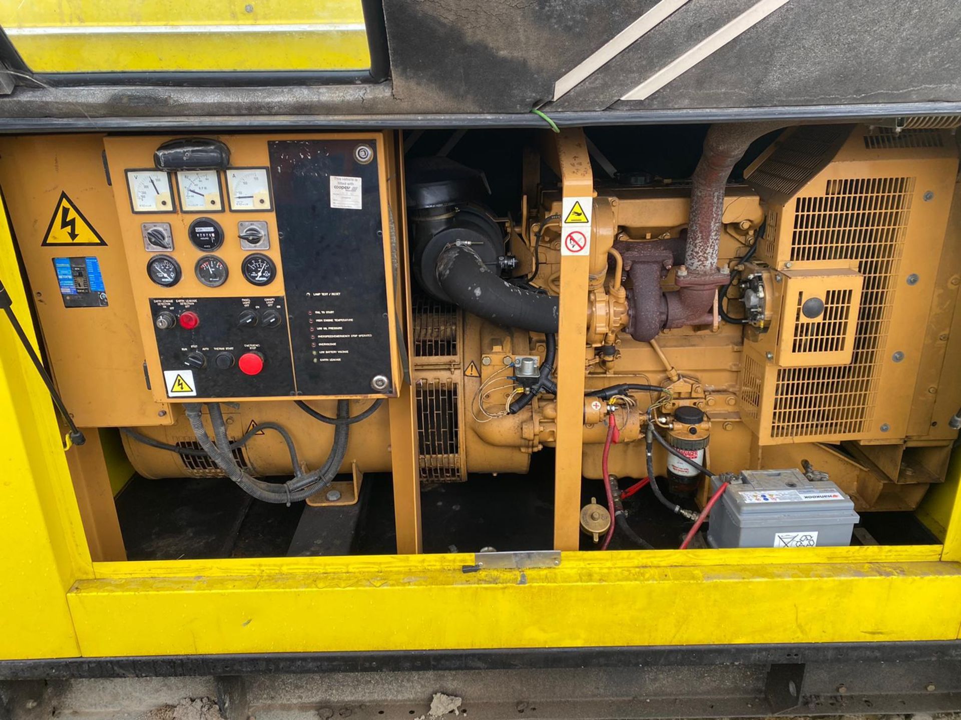 CATERPILLAR OLYMPIAN GE75 GENERATOR, RUNS, WORKS AND MAKES POWER, 7500 HOURS, CLEAN MACHINE, 67 KVA - Image 6 of 7