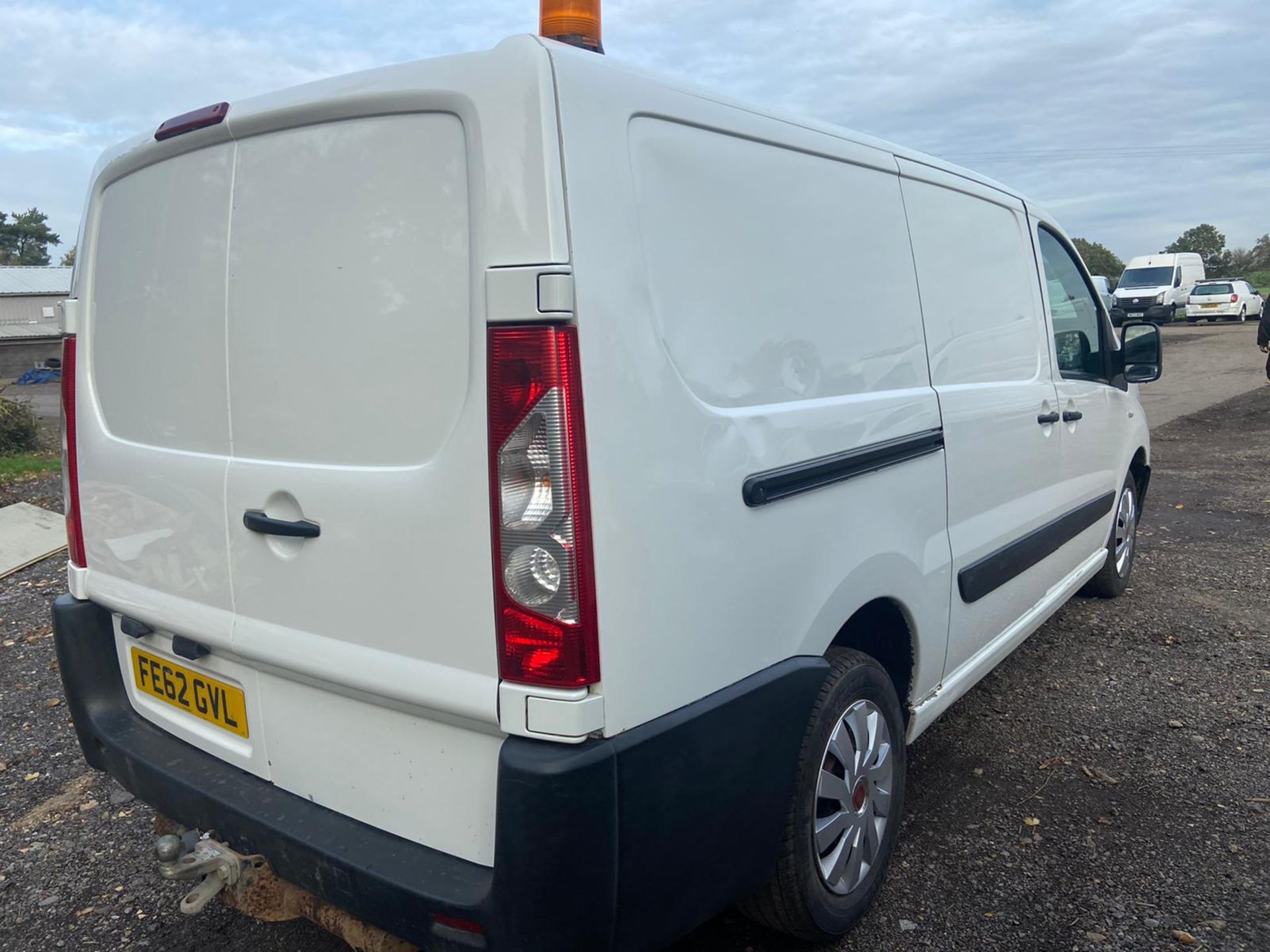 2012/62 REG FIAT SCUDO COMFORT MULTIJET LWB 2.0 DIESEL WHITE PANEL VAN, SHOWING 0 FORMER KEEPERS - Image 7 of 11