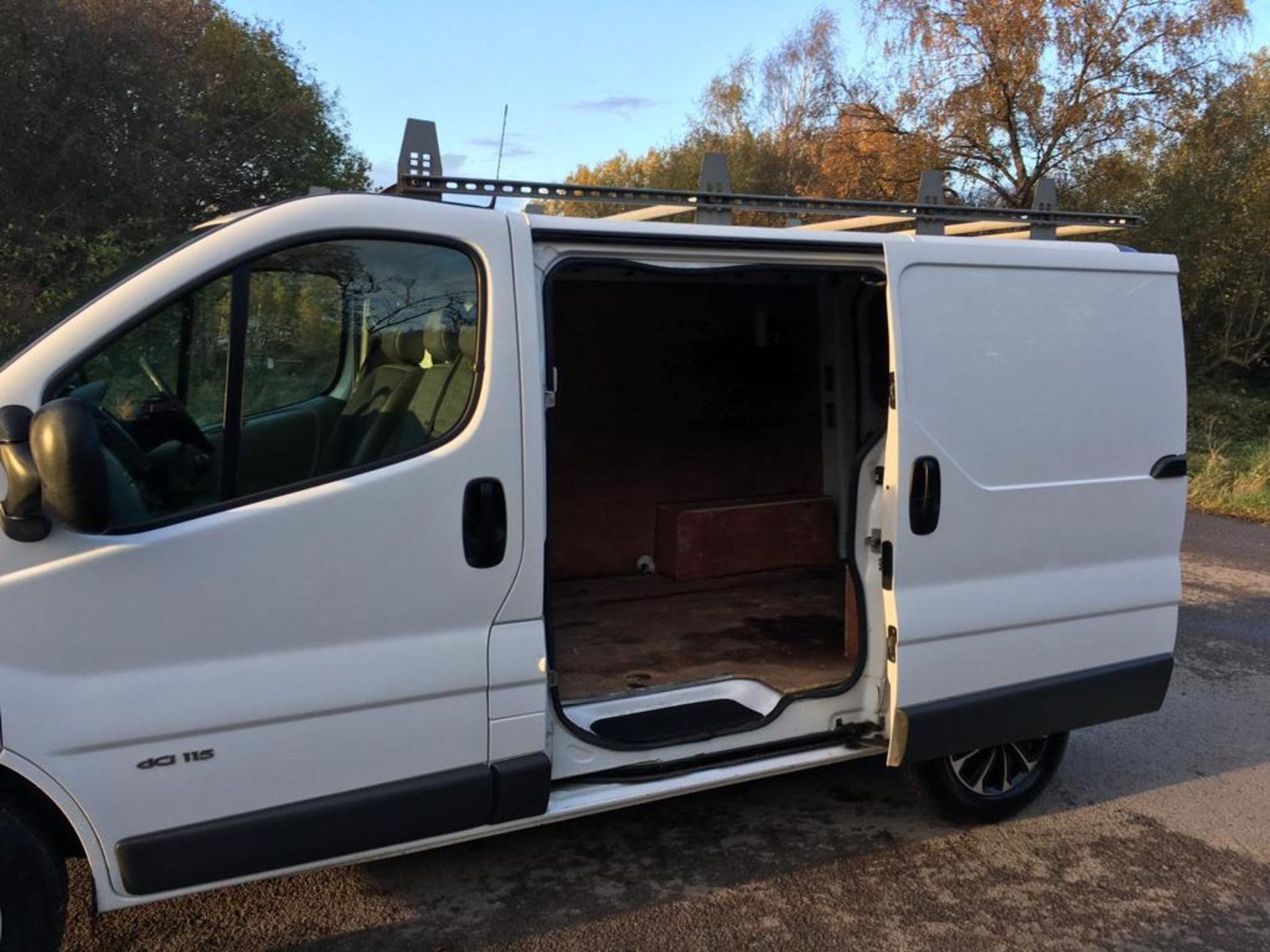 2012/12 REG RENAULT TRAFIC SL27 DCI 2.0 DIESEL WHITE PANEL VAN, SHOWING 0 FORMER KEEPERS *NO VAT* - Image 11 of 15