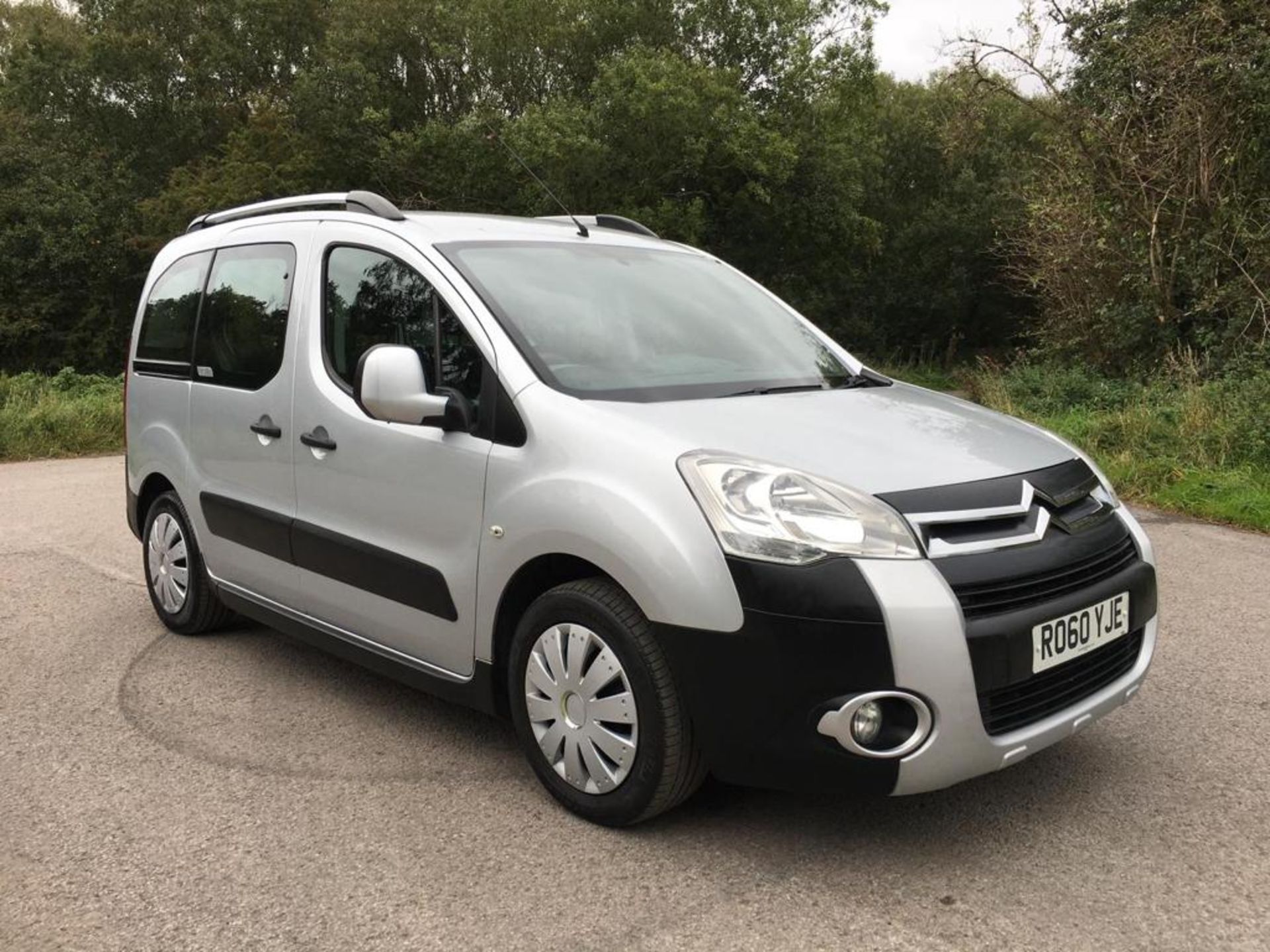 2010/60 REG CITROEN BERLINGO M-SP XTR HDI 109 1.6 DIESEL SILVER MPV, SHOWING 3 FORMER KEEPERS