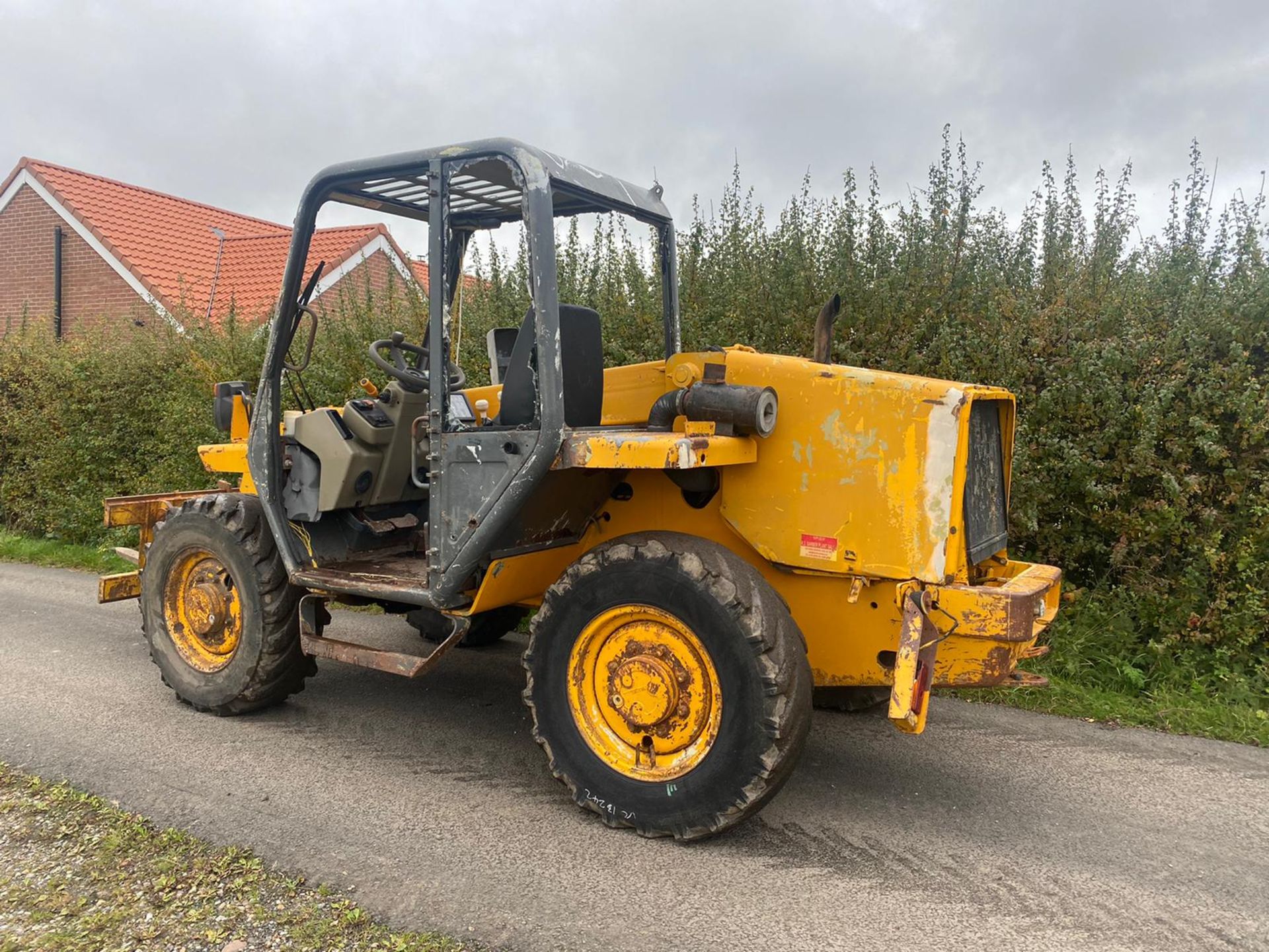 JCB 520-55 TELEHANDLER, ONLY 1997 HOURS, PERKINS DIESEL ENGINE, STARTS FIRST TURN OF THE KEY - Image 7 of 8