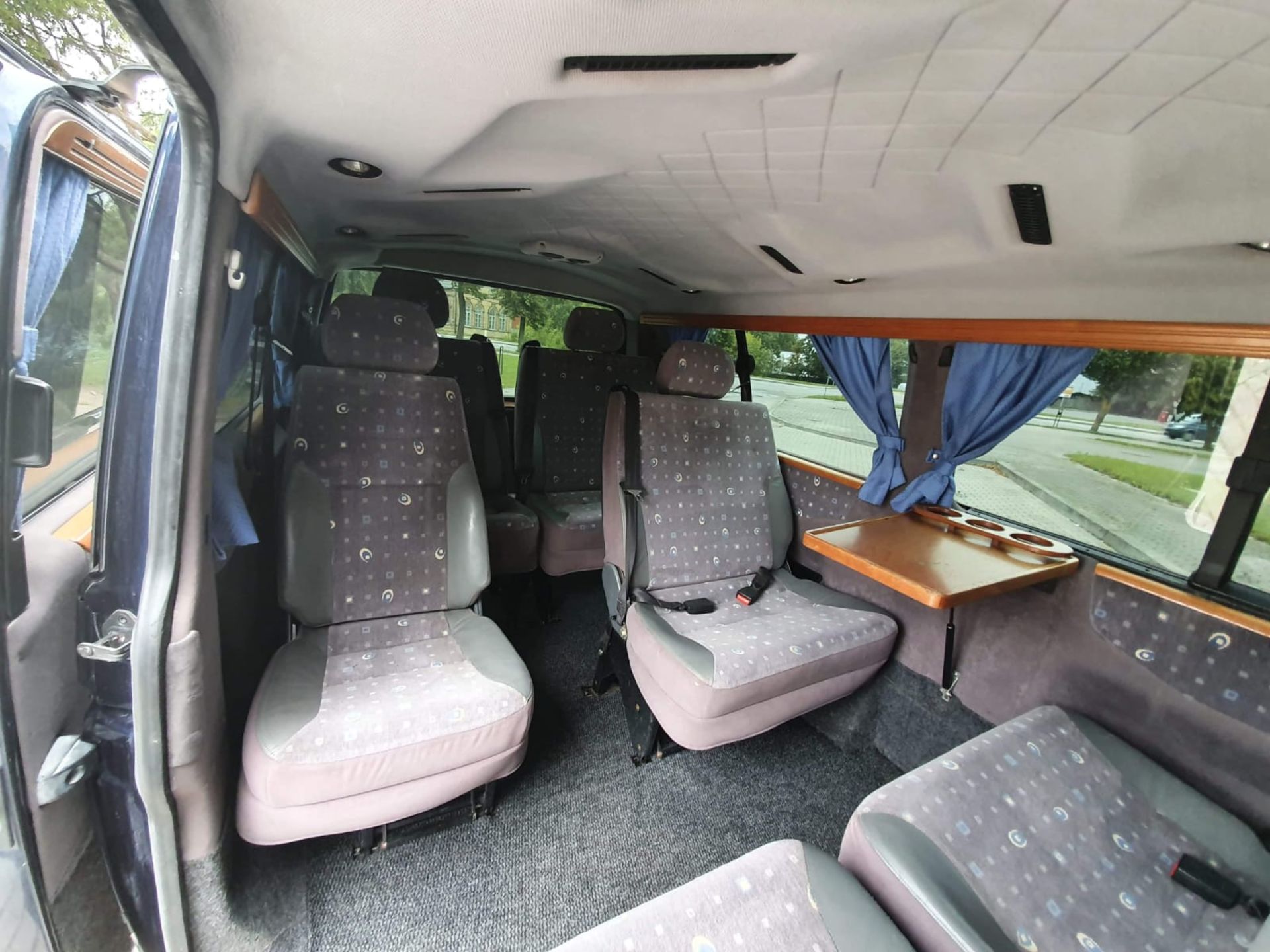 VOLKSWAGEN TRANSPORTER CARAVELLE 10 SEATER 1.9 TDI, REVERSING CAMERA, AIR CON, YEAR 2011 *NO VAT* - Image 13 of 24