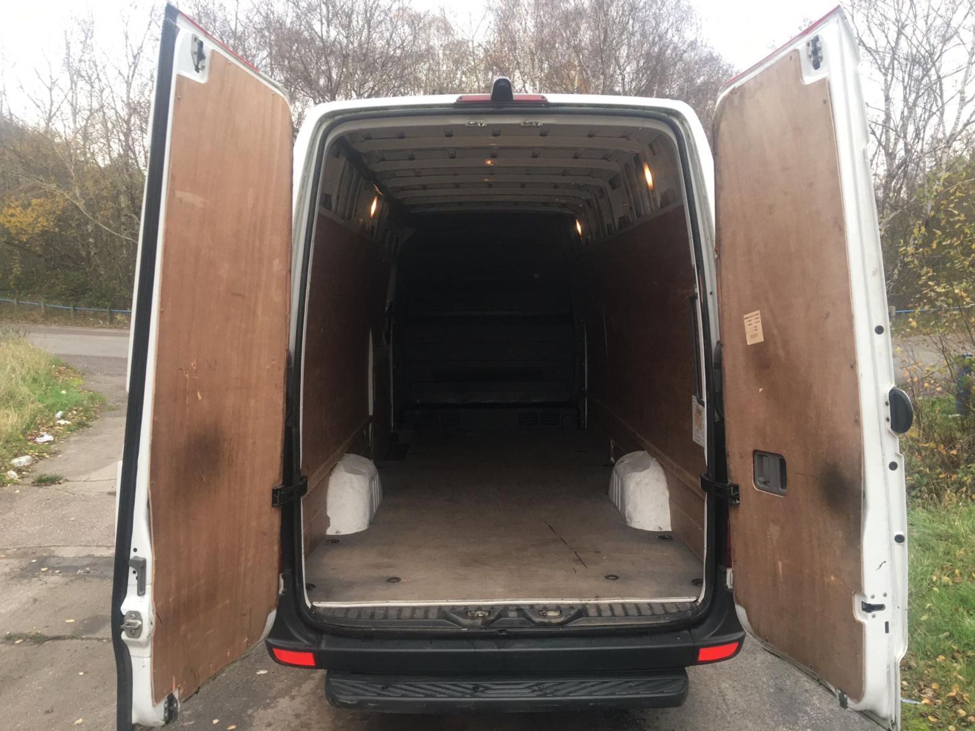 2016/16 REG MERCEDES-BENZ SPRINTER 310 CDI 2.2 DIESEL WHITE PANEL VAN, SHOWING 0 FORMER KEEPERS - Image 12 of 25