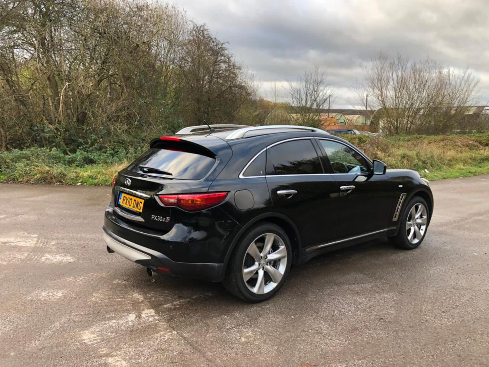 2010/10 REG INFINITI FX30 S AUTO 3.0L DIESEL 7 SPEED AUTOMATIC, SHOWING 2 FORMER KEEPERS *NO VAT* - Image 4 of 22