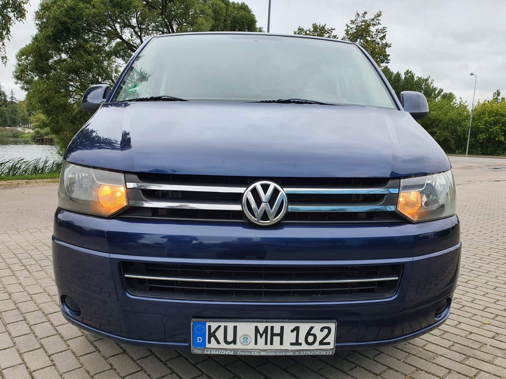 VOLKSWAGEN TRANSPORTER CARAVELLE 10 SEATER 1.9 TDI, REVERSING CAMERA, AIR CON, YEAR 2011 *NO VAT* - Image 2 of 24