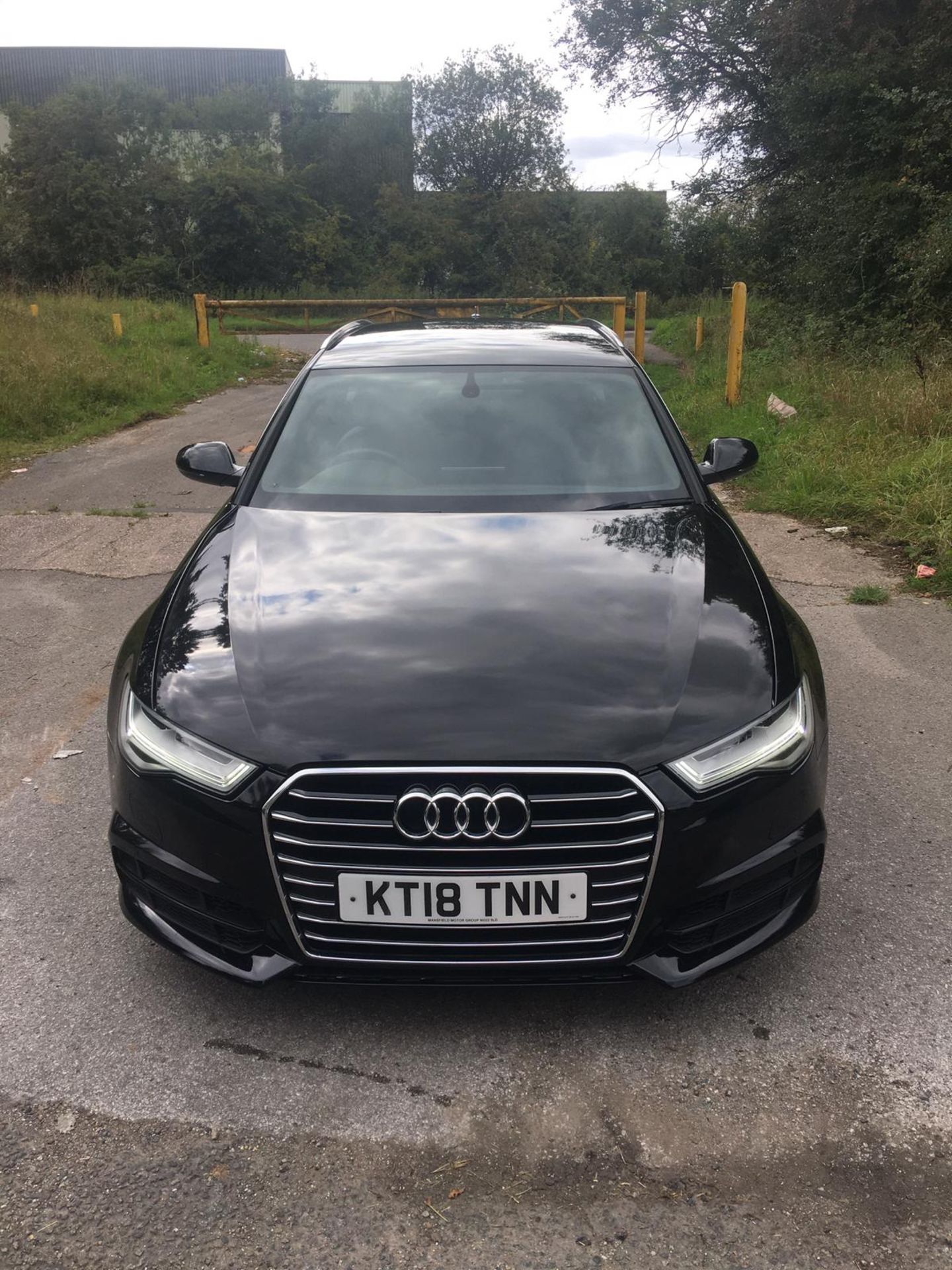 2018/18 REG AUDI A6 S LINE TDI ULTRA SEMI-AUTO 2.0 DIESEL BLACK ESTATE, SHOWING 1 FORMER KEEPER - Image 2 of 33