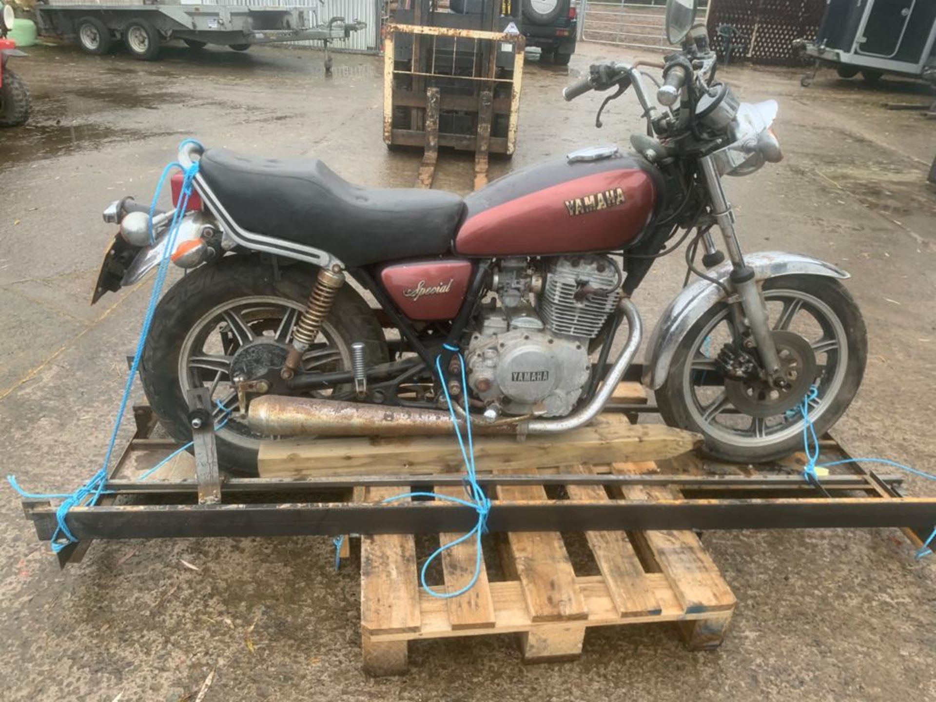 YAMAHA SPECIAL 1981 MOTORCYCLE, 43,000 MILES, UNTESTED, LOGBOOK, 650CC, DELIVERY ANYWHERE UK £150