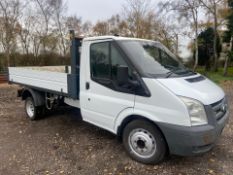 2011/61 REG FORD TRANSIT 140 T350M LTD D/C 2.4 DIESEL WHITE TIPPER, SHOWING 1 FORMER KEEPER