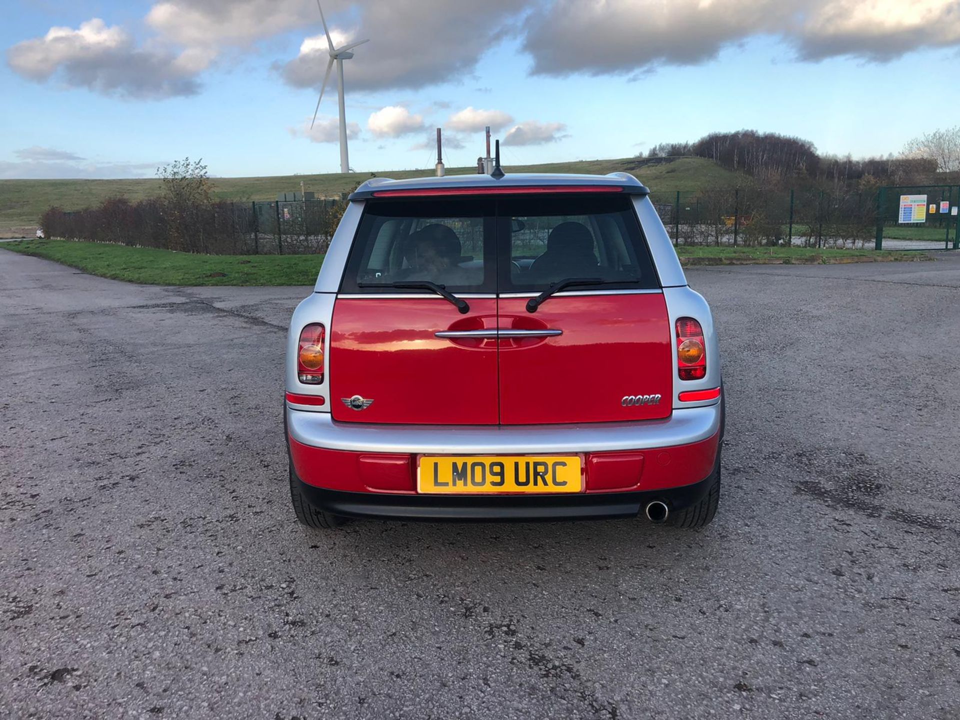 2009/09 REG MINI COOPER CLUBMAN 1.6 PETROL RED 3 DOOR, SHOWING 3 FORMER KEEPERS *NO VAT* - Image 7 of 13