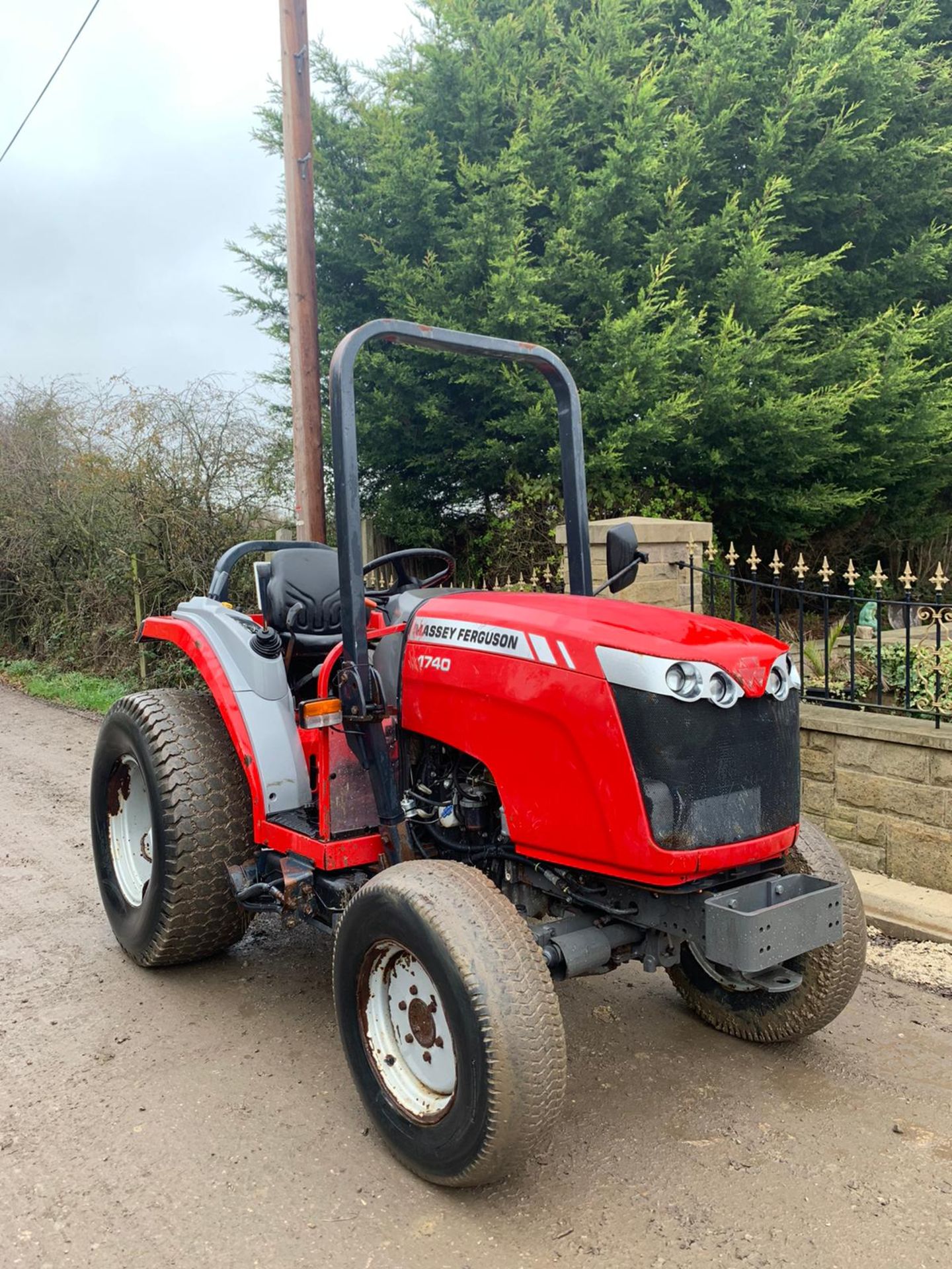 2017/18 MASSEY FERGUSON 1740 COMPACT TRACTOR, RUNS AND DRIVES, ROAD REGISTERED *PLUS VAT*