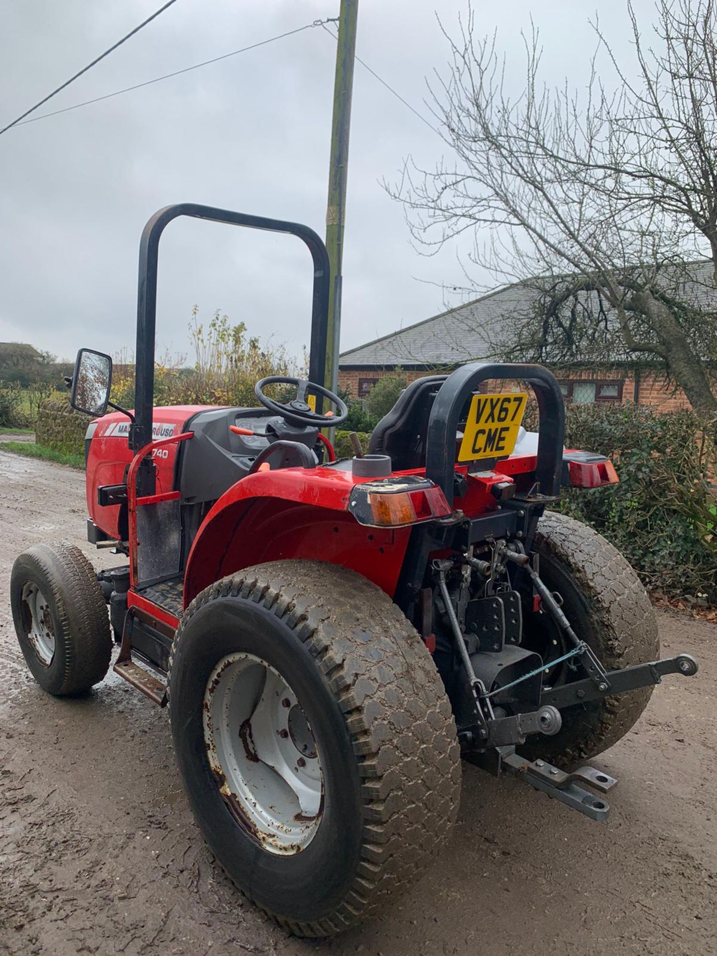 2017/18 MASSEY FERGUSON 1740 COMPACT TRACTOR, RUNS AND DRIVES, ROAD REGISTERED *PLUS VAT* - Image 4 of 4