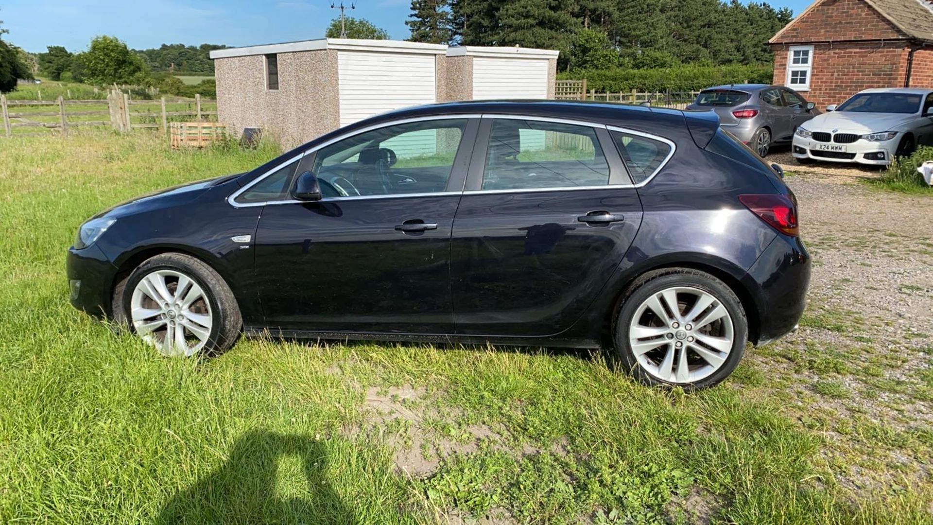 2010/60 REG VAUXHALL ASTRA SRI 1.4 PETROL BLACK 5DR HATCHBACK, SHOWING 0 FORMER KEEPERS *NO VAT* - Image 4 of 12