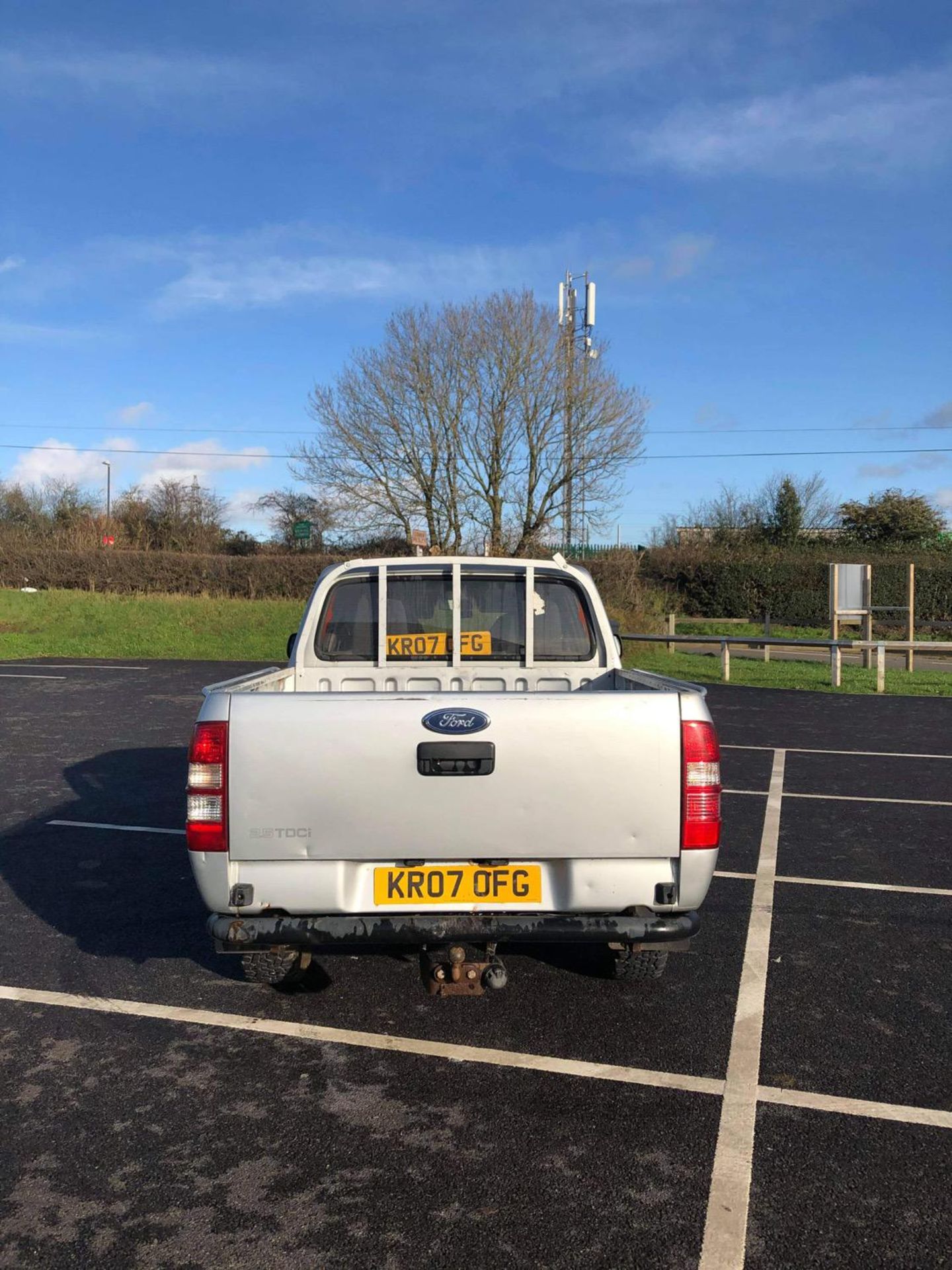 2007/07 REG FORD RANGER D/C 4WD 2.5 DIESEL SILVER PICK-UP, SHOWING 1 FORMER KEEPER *PLUS VAT* - Image 2 of 11