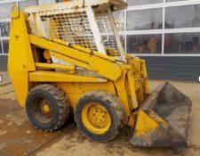 CASE 1840B SKID STEER LOADER, STARTS, RUNS, DRIVES AND WORKS AS IT SHOULD, PIPED FOR 3RD SERVICE