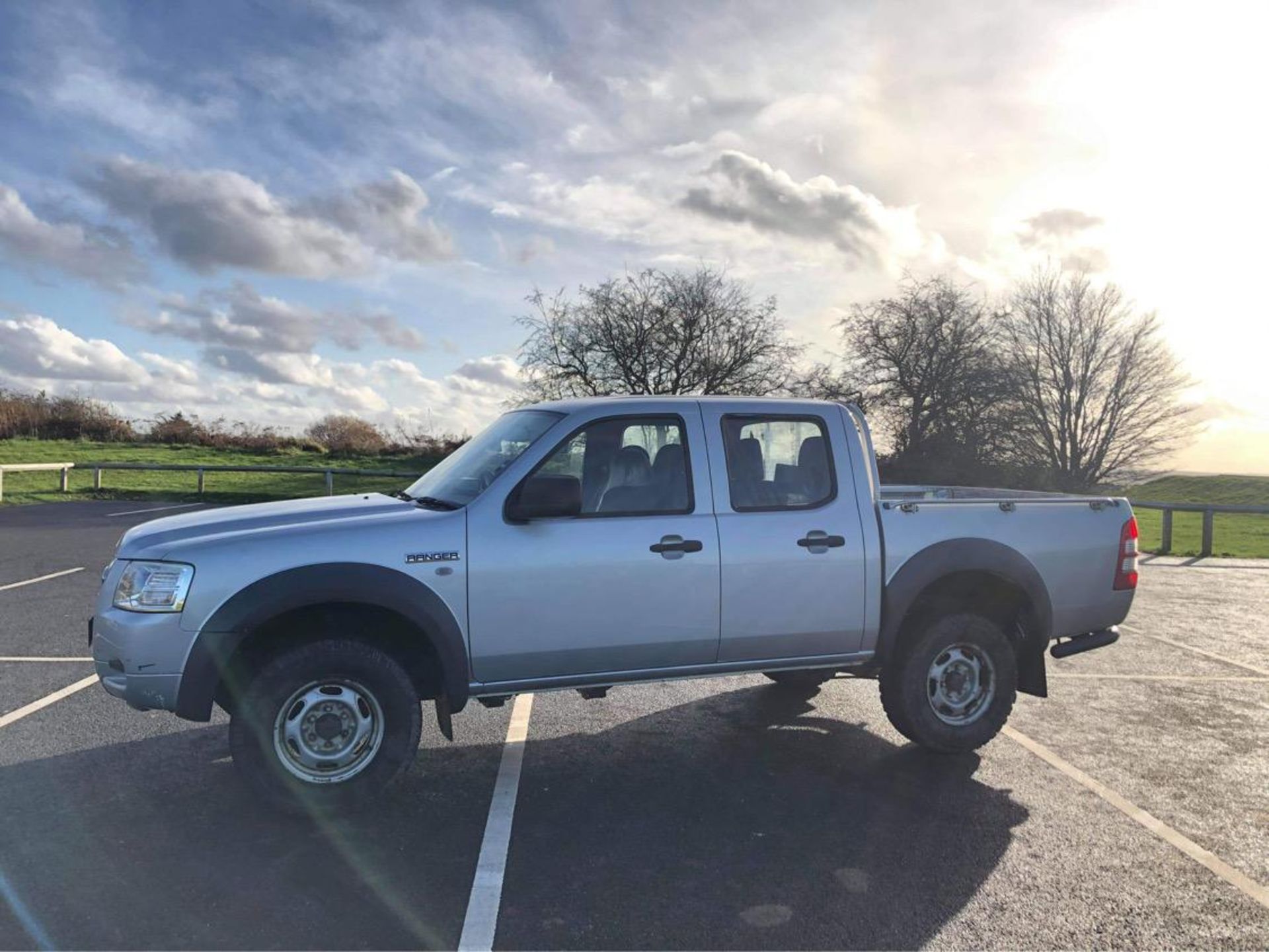 2007/07 REG FORD RANGER D/C 4WD 2.5 DIESEL SILVER PICK-UP, SHOWING 1 FORMER KEEPER *PLUS VAT*