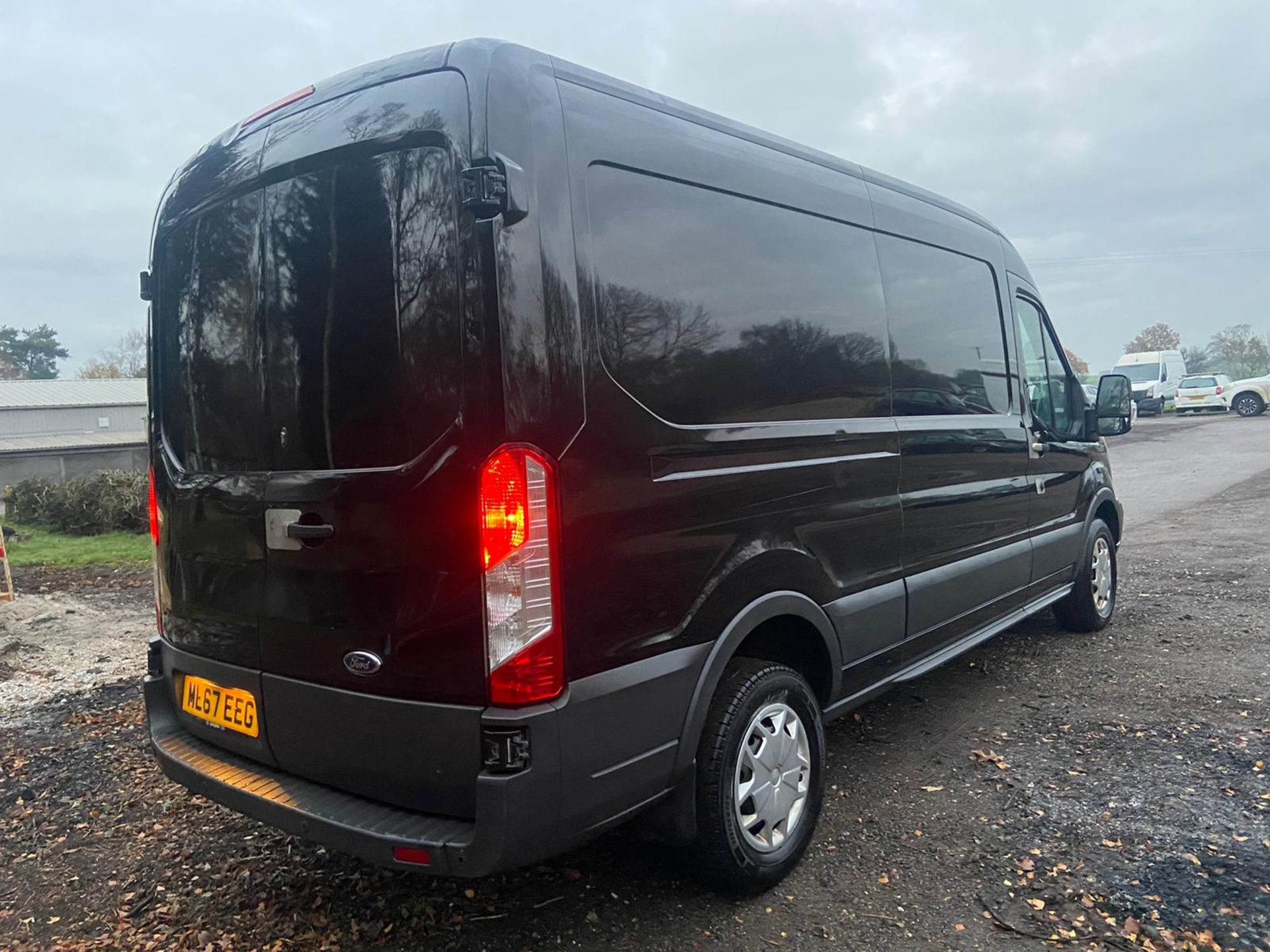 2017/67 REG FORD TRANSIT 350 2.0 DIESEL BLACK PANEL VAN, SHOWING 0 FORMER KEEPERS *PLUS VAT* - Image 7 of 11