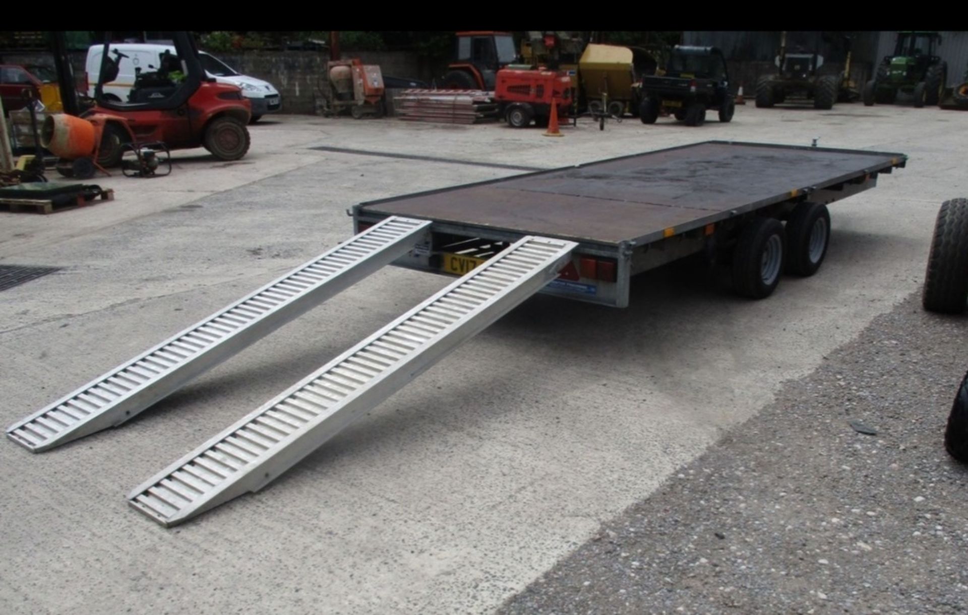 IFOR WILLIAMS TWIN AXLE TOWABLE TRAILER 3.5 TON 16 FOOT TRAILER WITH HEAVY DUTY STOW AWAY RAMPS - Image 4 of 4