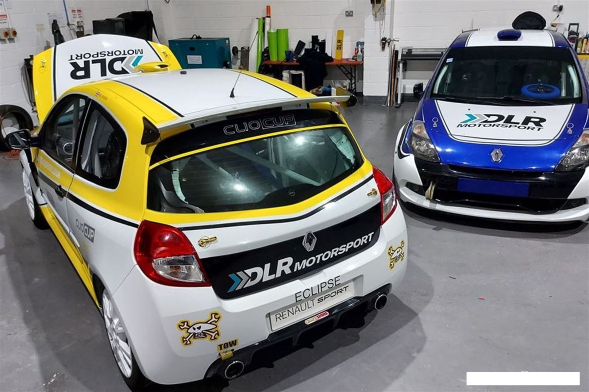 CLIO CUP X85 RHD SADEV ON PADDLES RACE CAR - Image 2 of 4