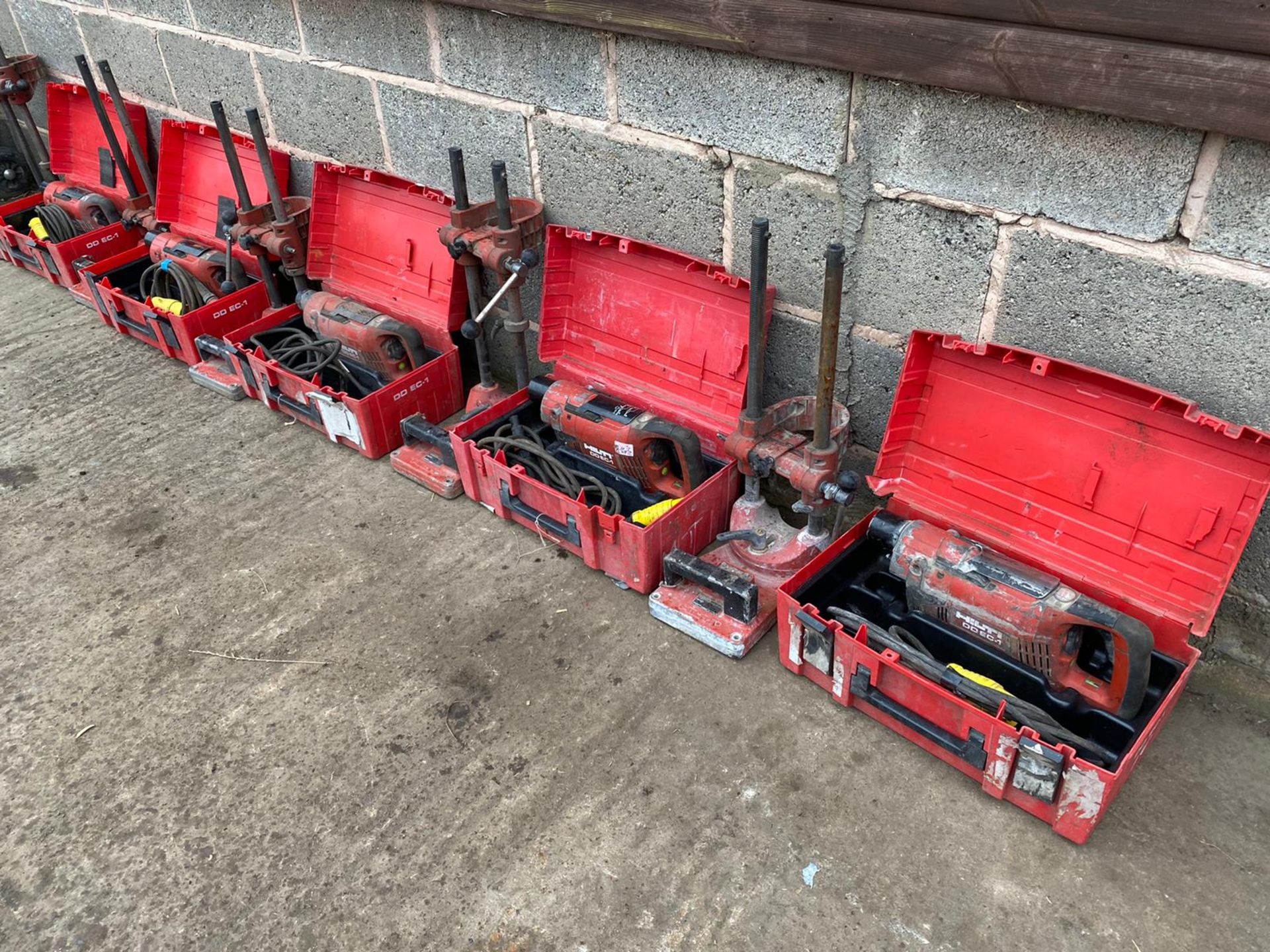 5 X HILTI 110V CORE DRILLS AND STANDS, ALL DIRECT FROM LOCAL CONTRACTING COMPANY *PLUS VAT* - Image 8 of 8