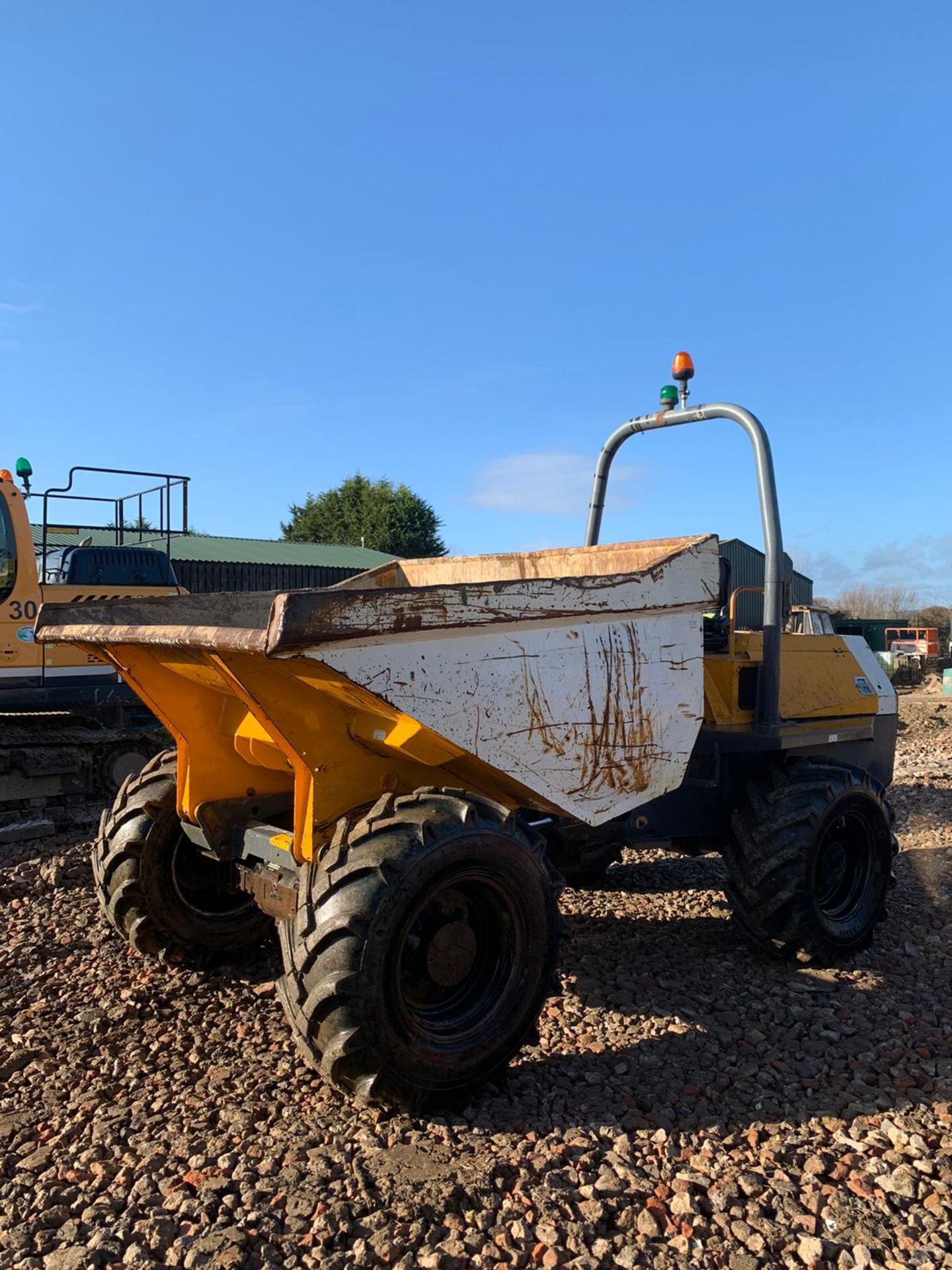 2011 TEREX 6 TON DUMPER, RUNS, DRIVES AND DUMPS, CLEAN MACHINE, CANOPY *PLUS VAT* - Image 5 of 7