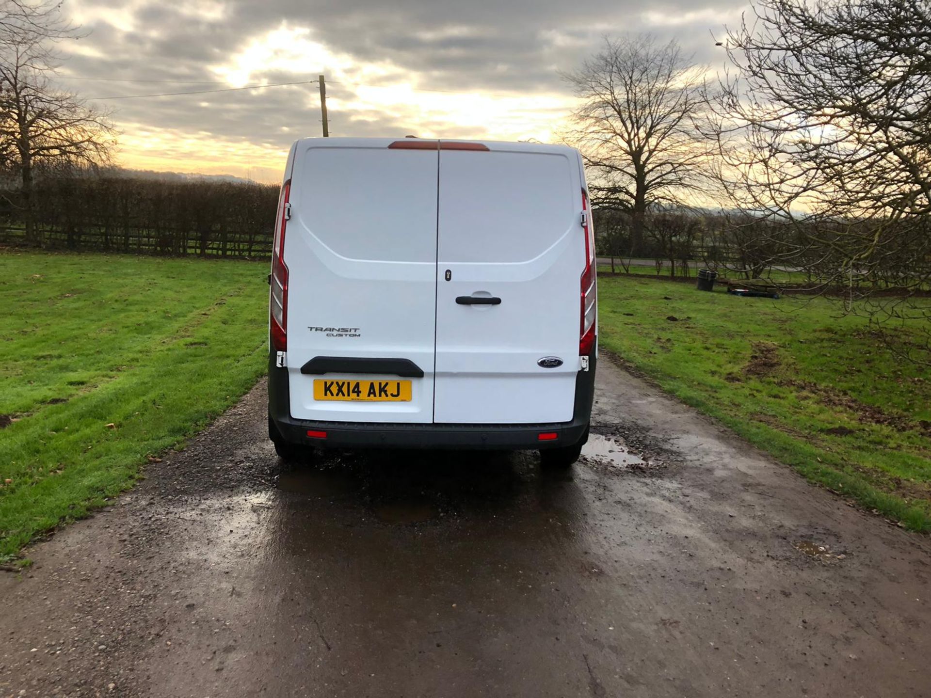 2014/14 REG FORD TRANSIT CUSTOM 290 ECO-TECH 2.2 DIESEL PANEL VAN, SHOWING 1 FORMER KEEPER *PLUS VAT - Image 5 of 15