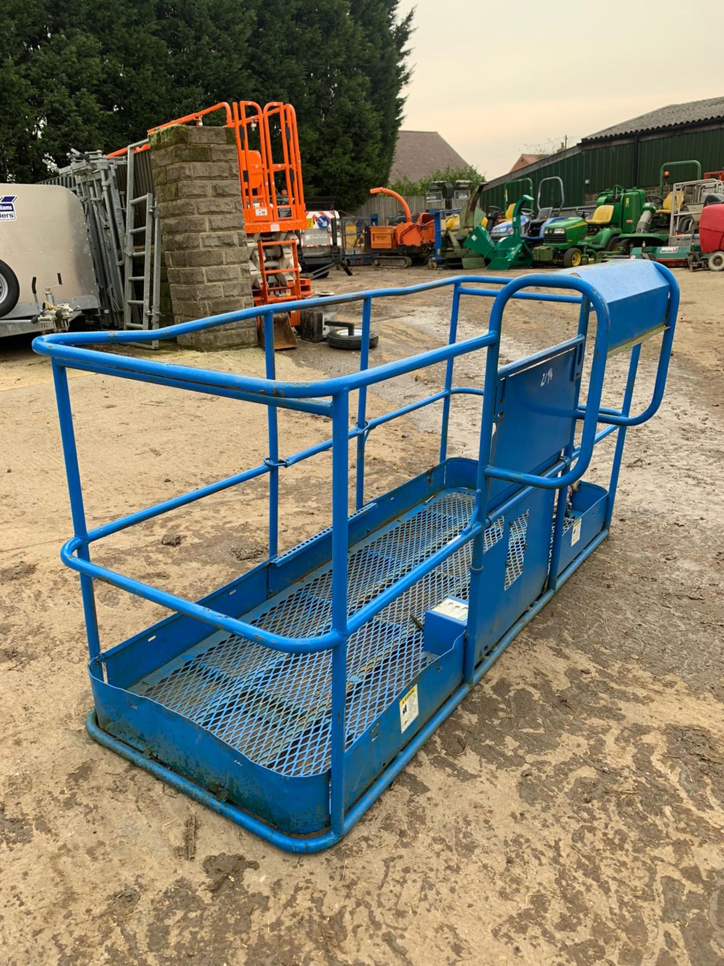 BASKET FOR GENIE LIFT, CAME OF A GENIE Z45, SUITABLE FOR OTHER GENIE LIFTS *PLUS VAT* - Image 4 of 4
