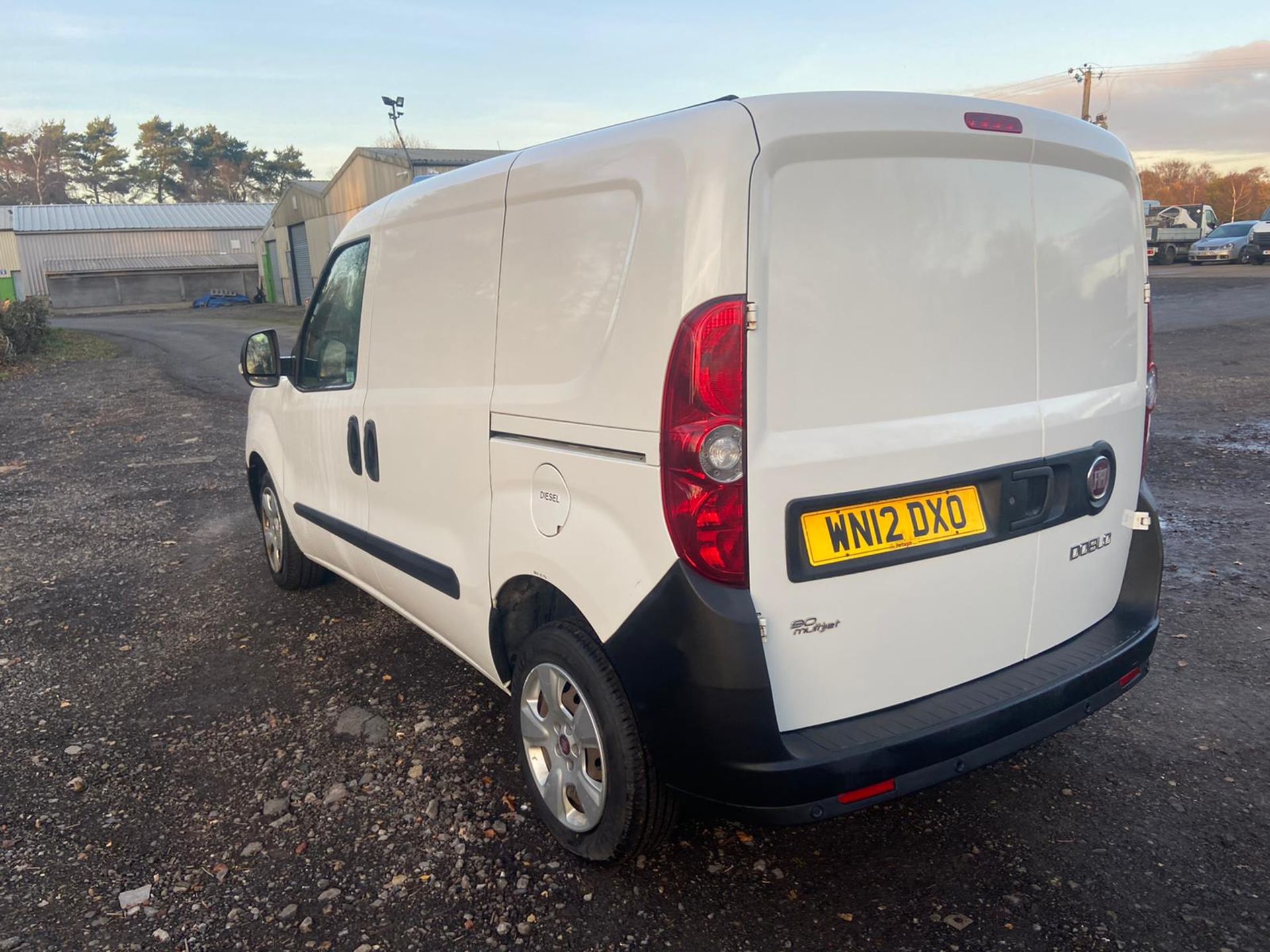 2012/12 REG FIAT DOBLO 16V MULTIJET 1.25 DIESEL WHITE PANEL VAN, SHOWING 1 FORMER KEEPER *PLUS VAT* - Image 5 of 11