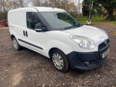 2015/15 REG FIAT DOBLO 16V ACTIVE MULTIJET 1.25 DIESEL CREW VAN, SHOWING 1 FORMER KEEPER *PLUS VAT*