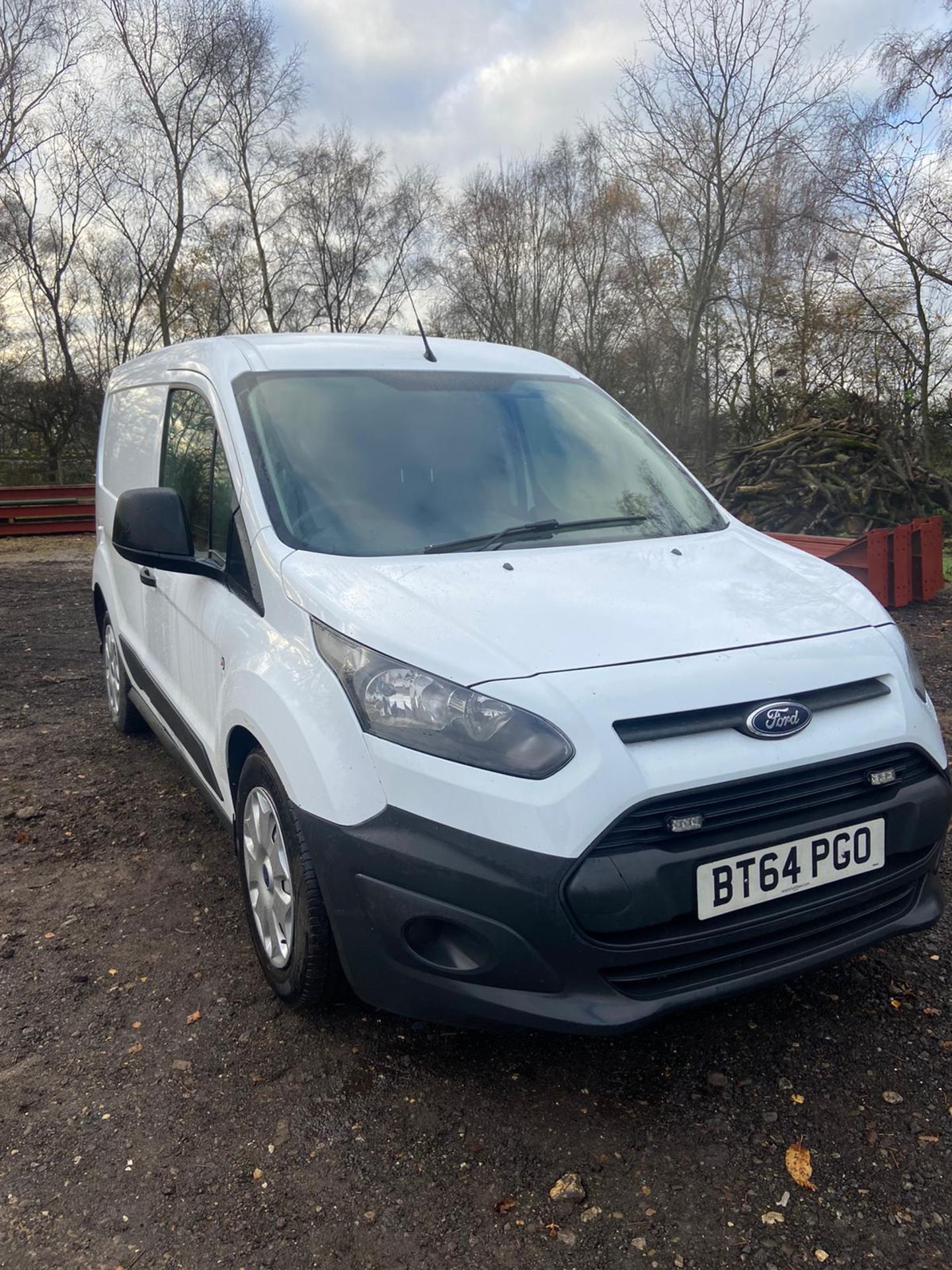 2015/64 REG FORD TRANSIT CONNECT 200 ECONETIC 1.6 DIESEL WHITE PANEL VAN, SHOWING 0 FORMER KEEPERS - Image 2 of 10