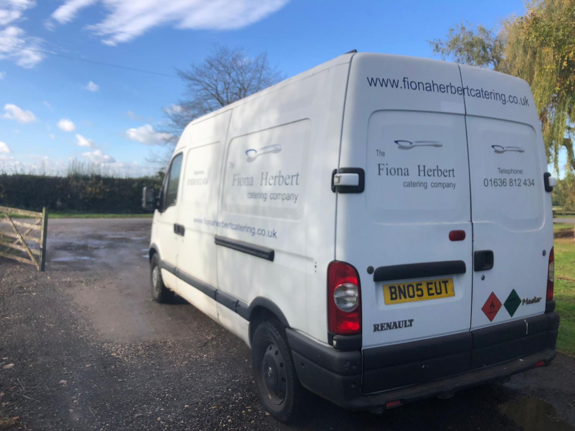 2005/05 REG RENAULT MASTER MM35 DCI 100 MWB 2.5 DIESEL WHITE VAN, SHOWING 1 FORMER KEEPER *NO VAT* - Image 5 of 9