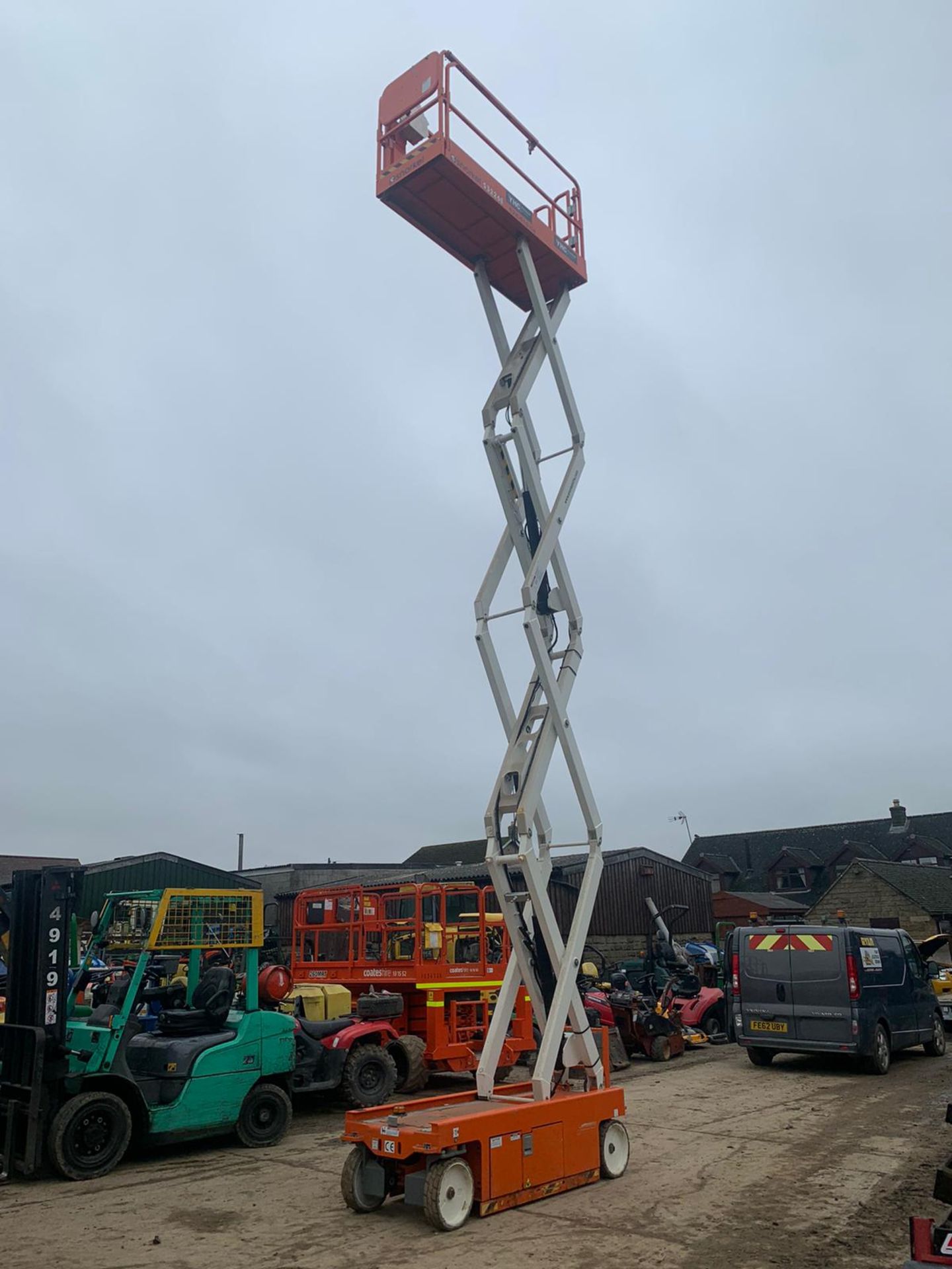 2018 SNORKEL S3226E SCISSOR LIFT, RUNS, DRIVES AND LIFTS, CLEAN MACHINE, LITTLE WORK DONE *PLUS VAT* - Image 5 of 5