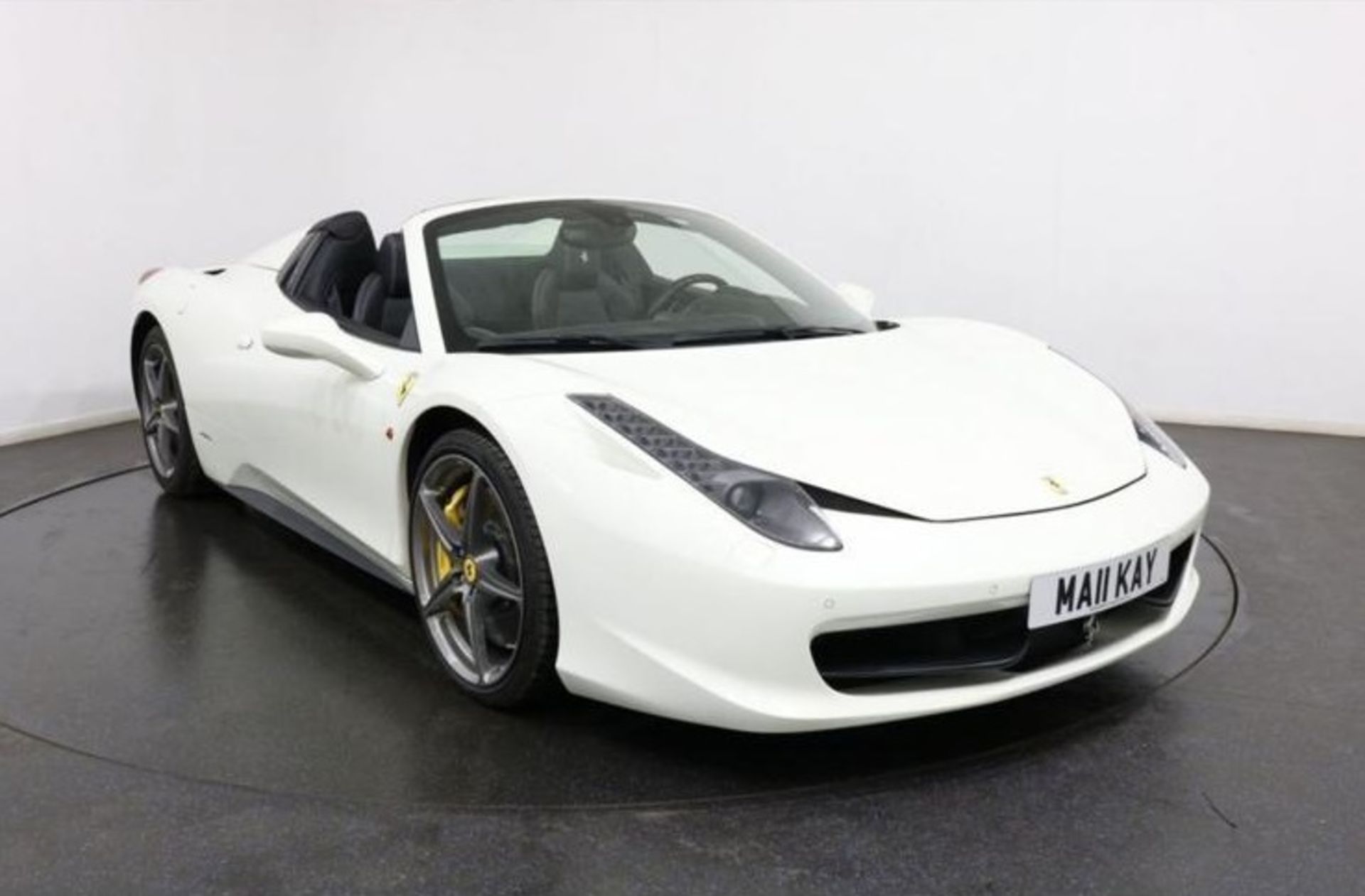 2013 Ferrari 458 spider white 25,000 miles full Ferrari service histroy 4.5 DCT 2dr auto 570bhp