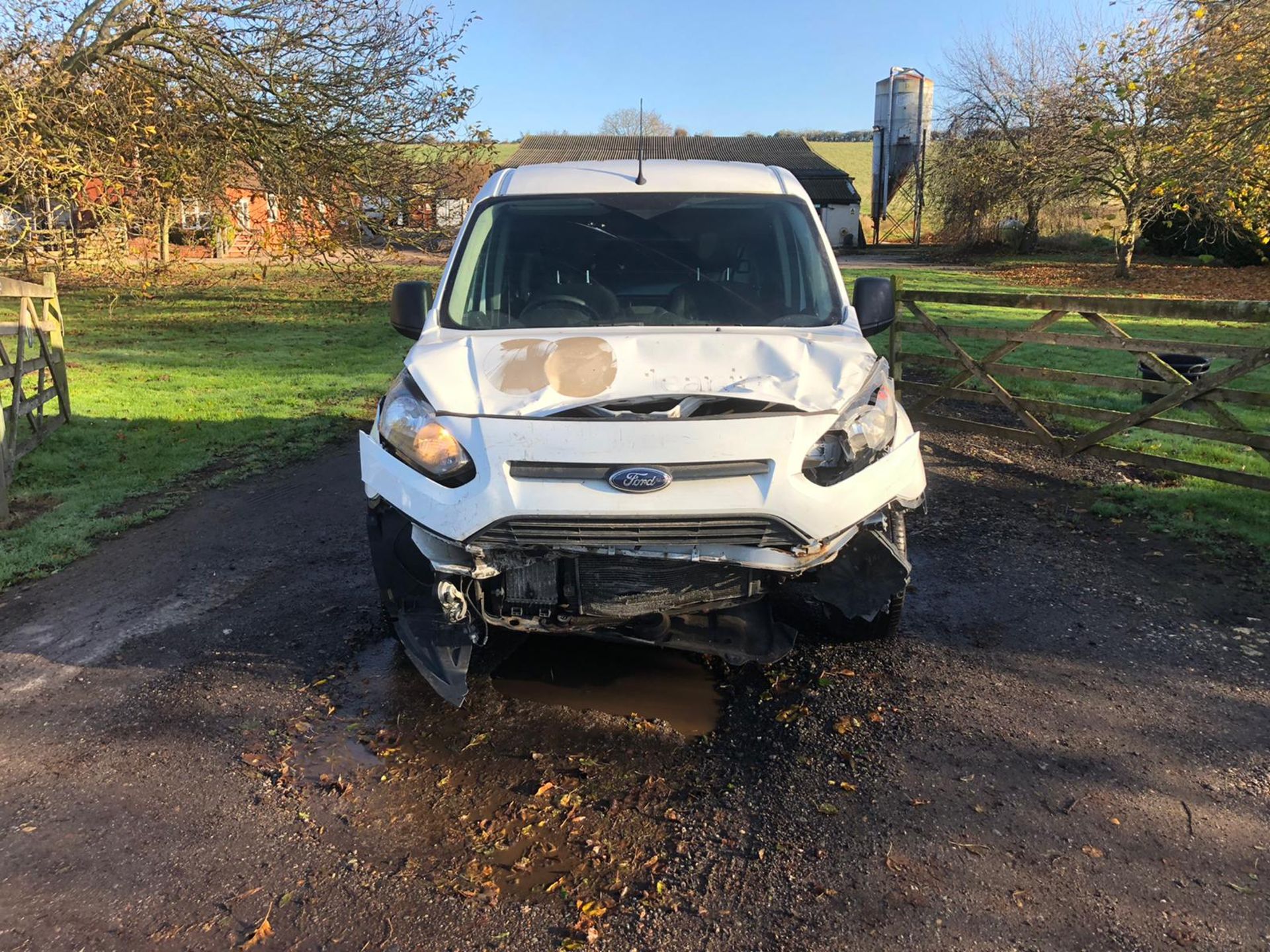 2016/16 REG FORD TRANSIT CONNECT 200 1.6 DIESEL WHITE PANEL VAN, SHOWING 0 FORMER KEEPERS *PLUS VAT* - Image 2 of 8