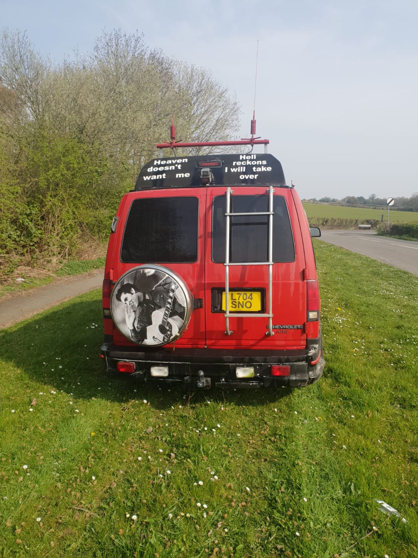 CHEVROLET AMERICAN CAMPER RUNS AND DRIVES 4.3 LITRE PETROL ENGINE *NO VAT* - Image 6 of 11