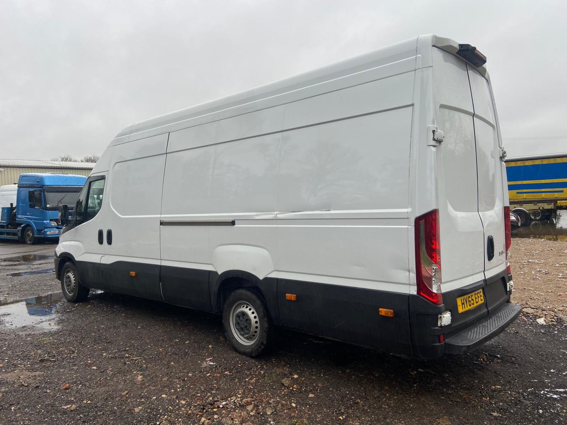 2015/65 REG IVECO DAILY 35S13 XLWB 2.3 DIESEL WHITE PANEL VAN, SHOWING 0 FORMER KEEPERS *PLUS VAT* - Image 4 of 9